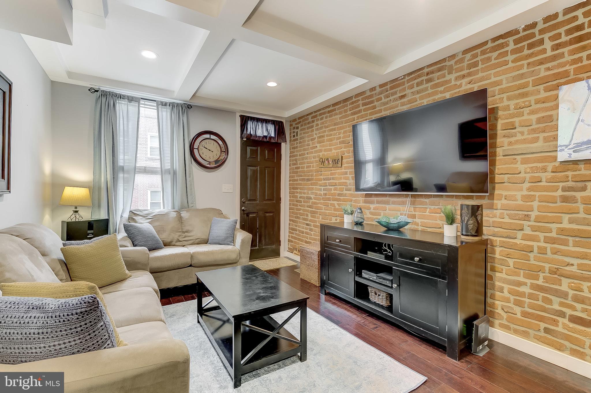 LOCUST POINT - Residential Lease