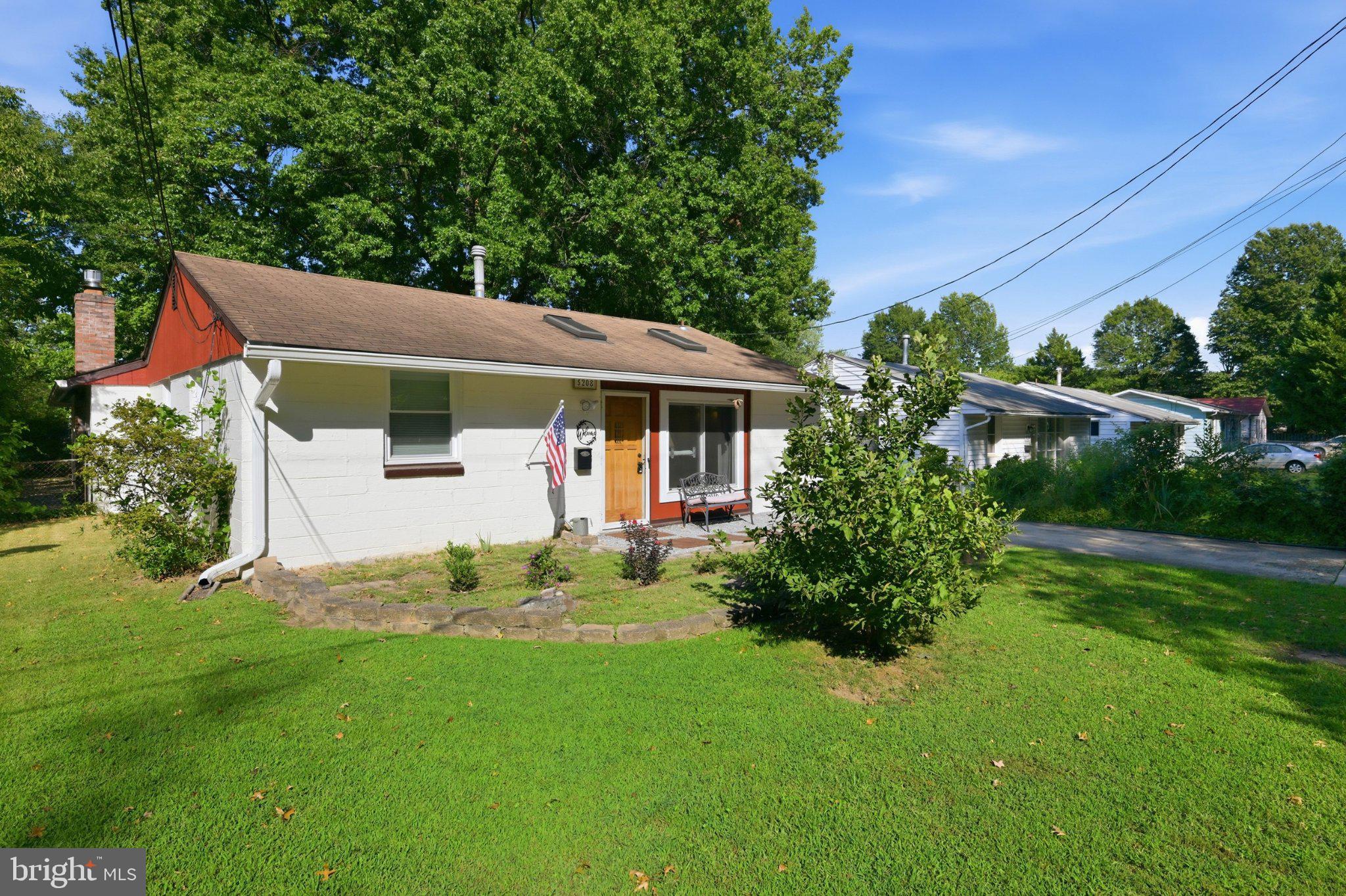 5208 HURON STREET