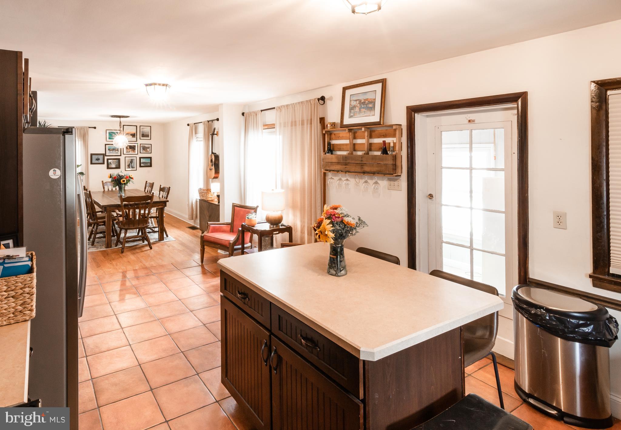 OAK HILLS - Residential