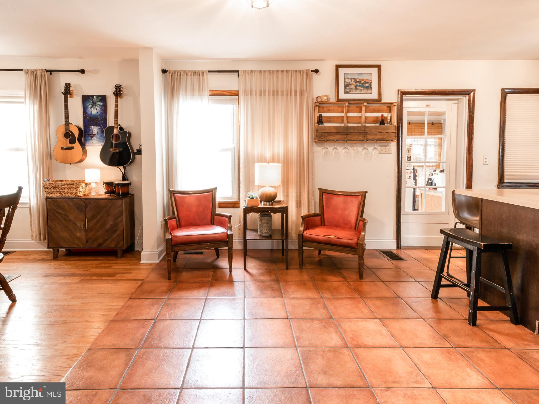 OAK HILLS - Residential