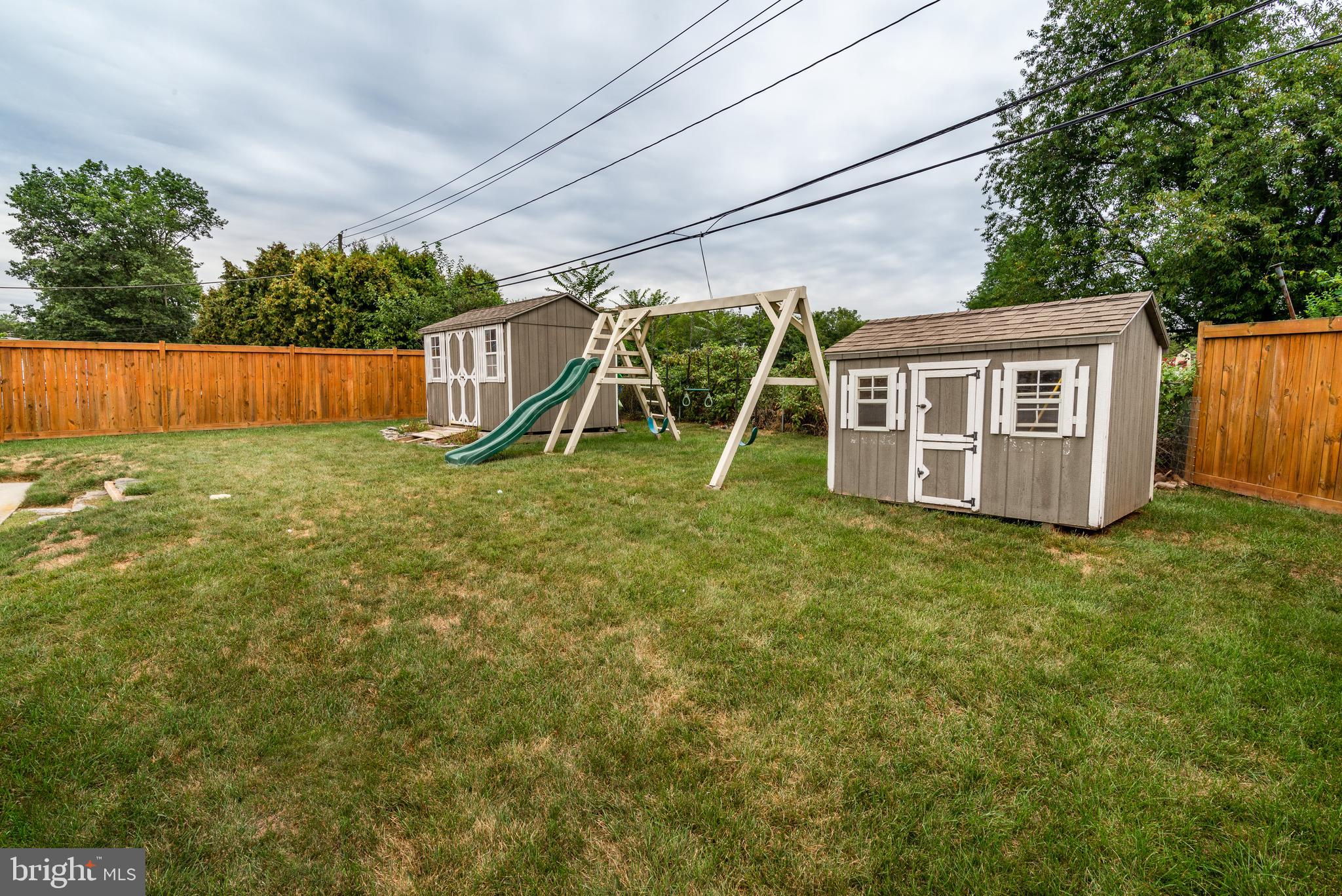 OAK HILLS - Residential