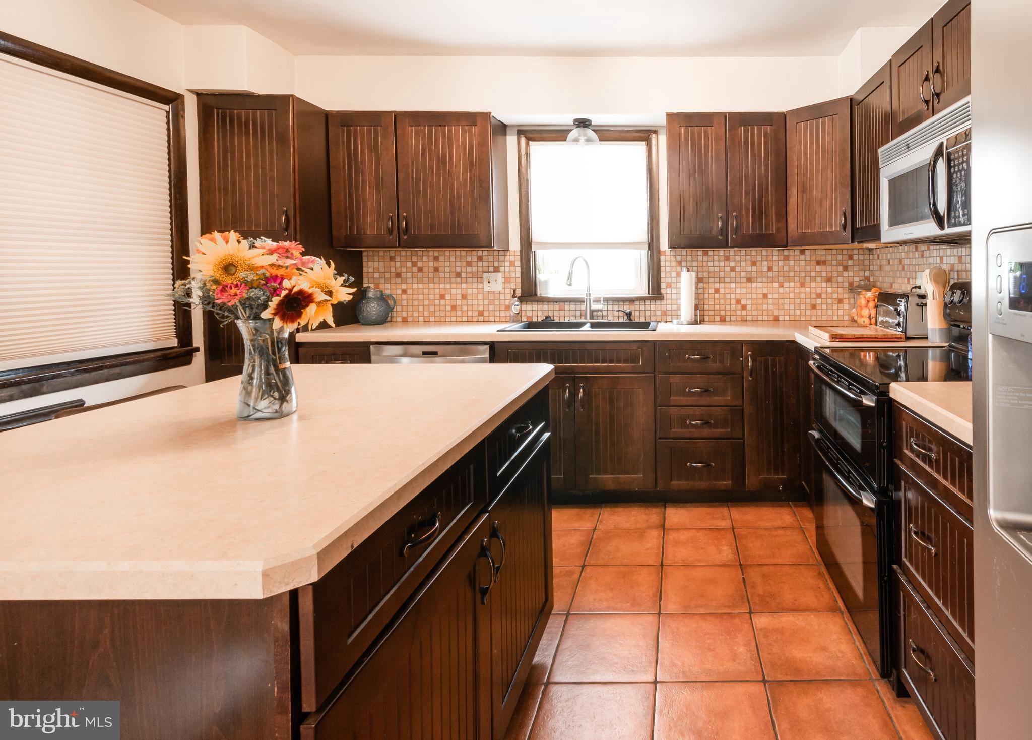 OAK HILLS - Residential