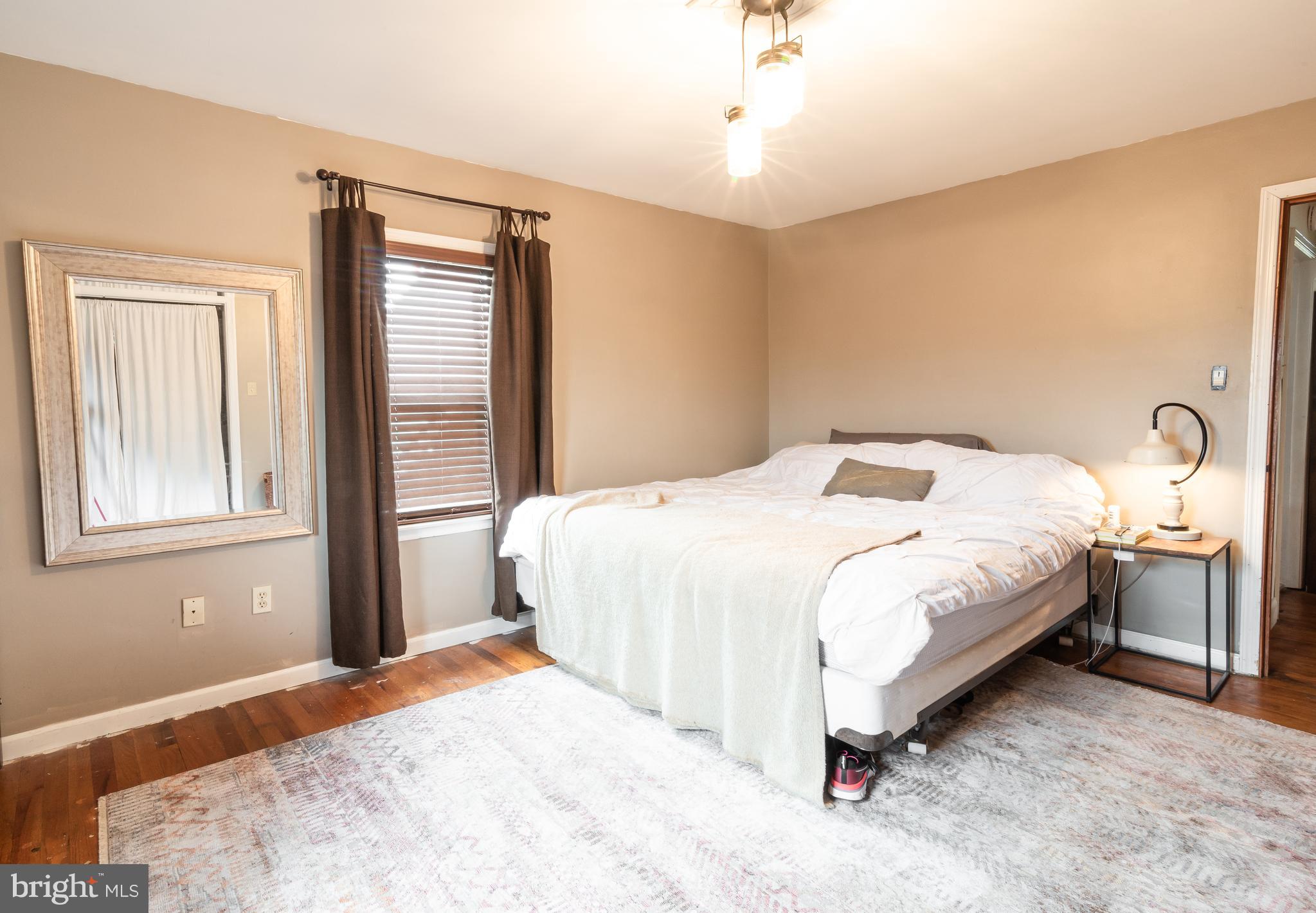 OAK HILLS - Residential