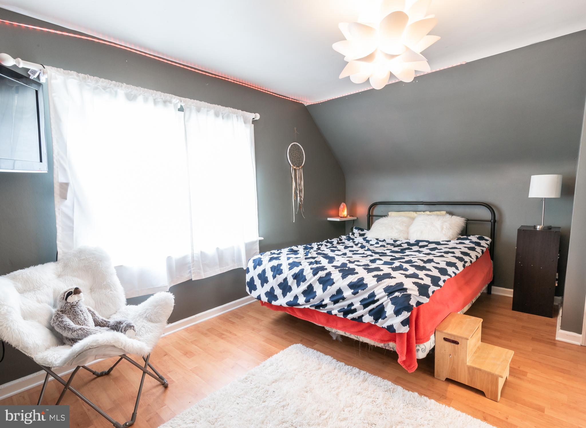 OAK HILLS - Residential