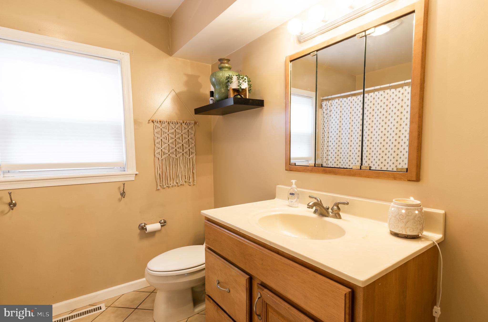 OAK HILLS - Residential