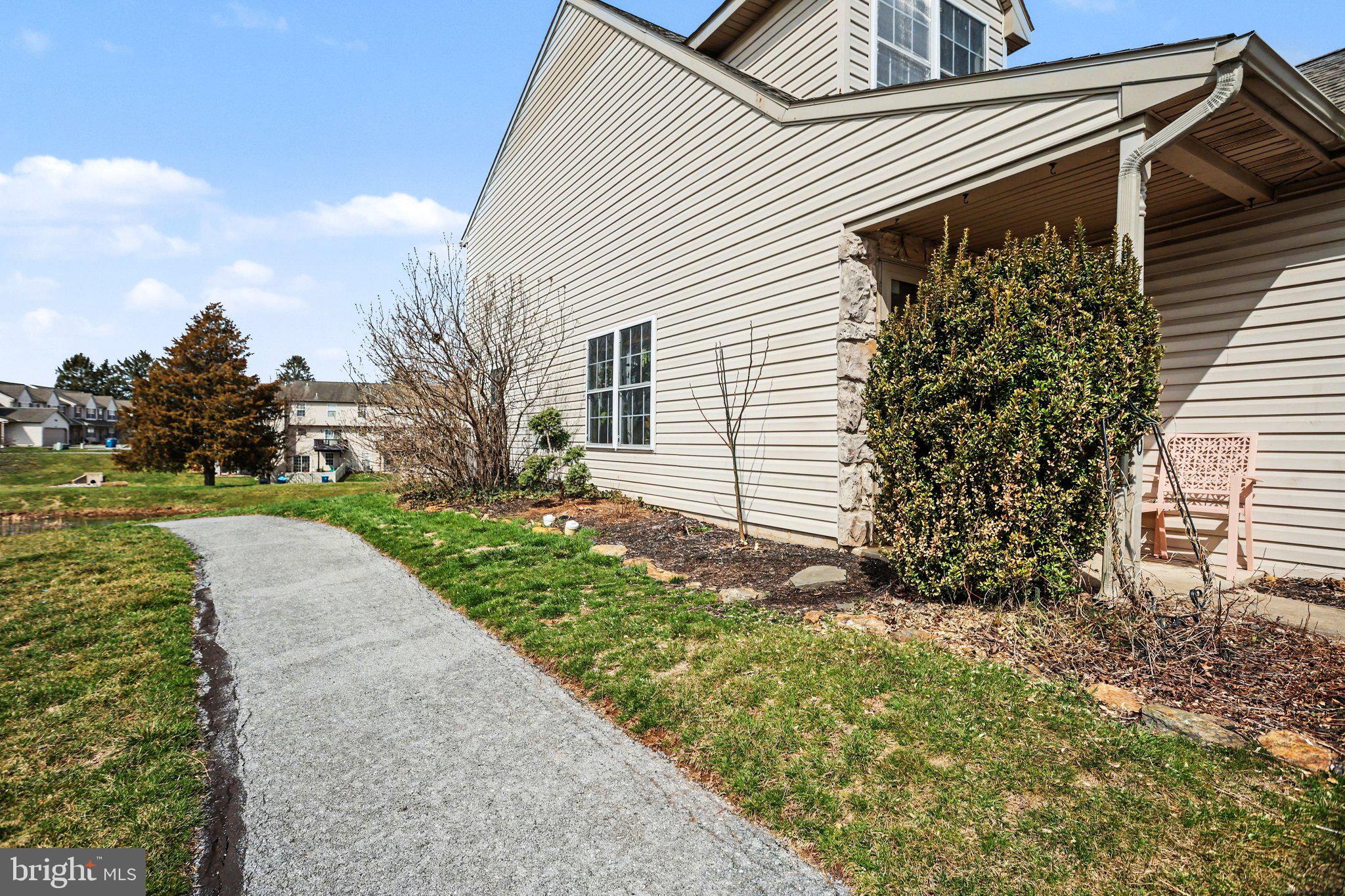 100 STONECROP LANE M100