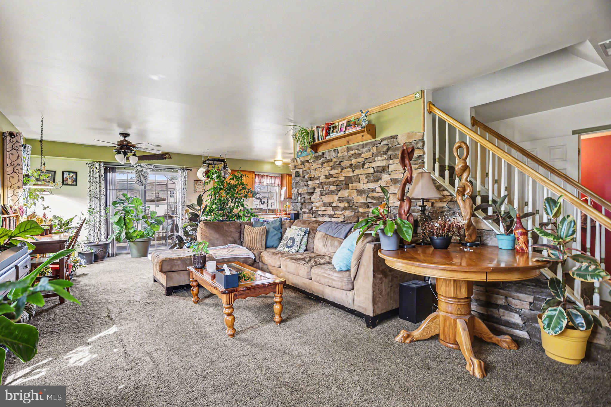 100 STONECROP LANE M100