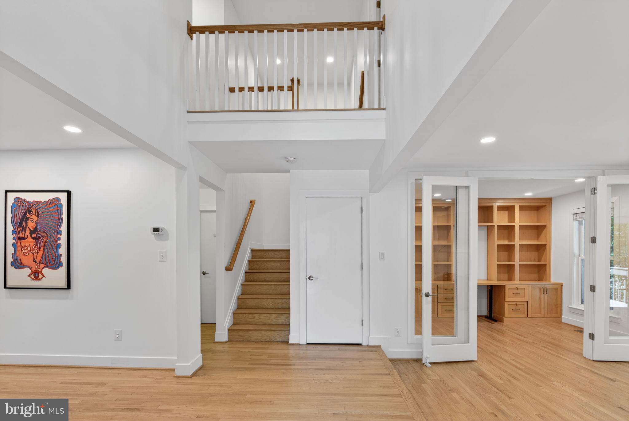 1605 APRICOT COURT