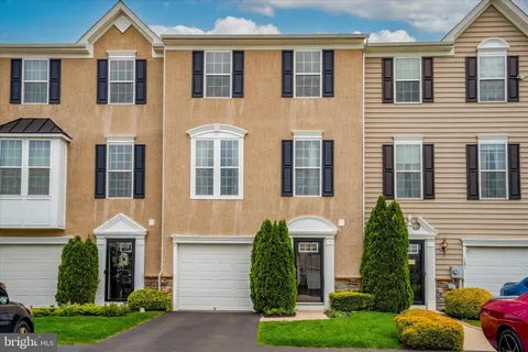 103 Sandpiper Court, Gilbertsville, PA MLS: PAMC2135872