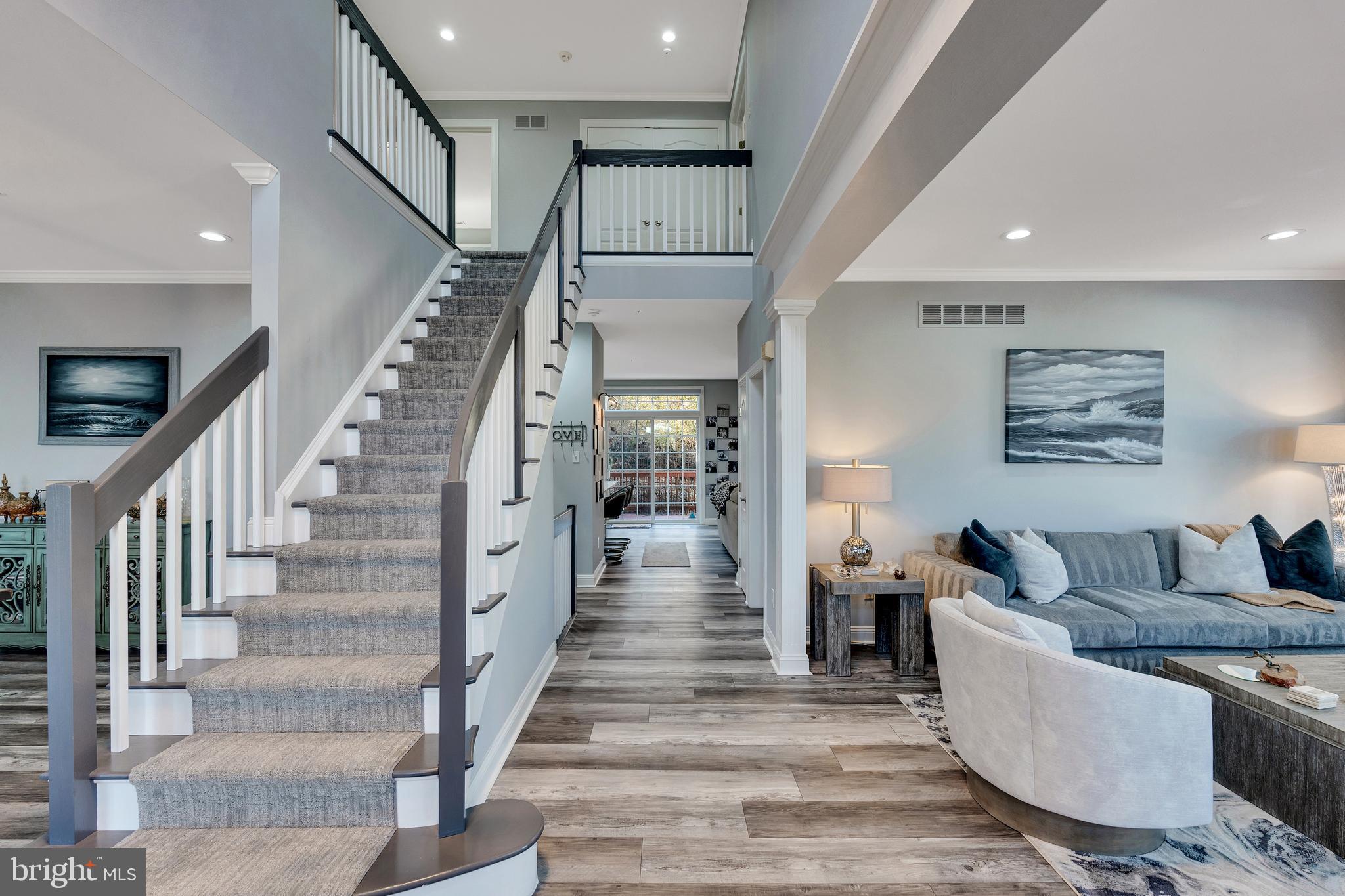 MERION HILL - Residential