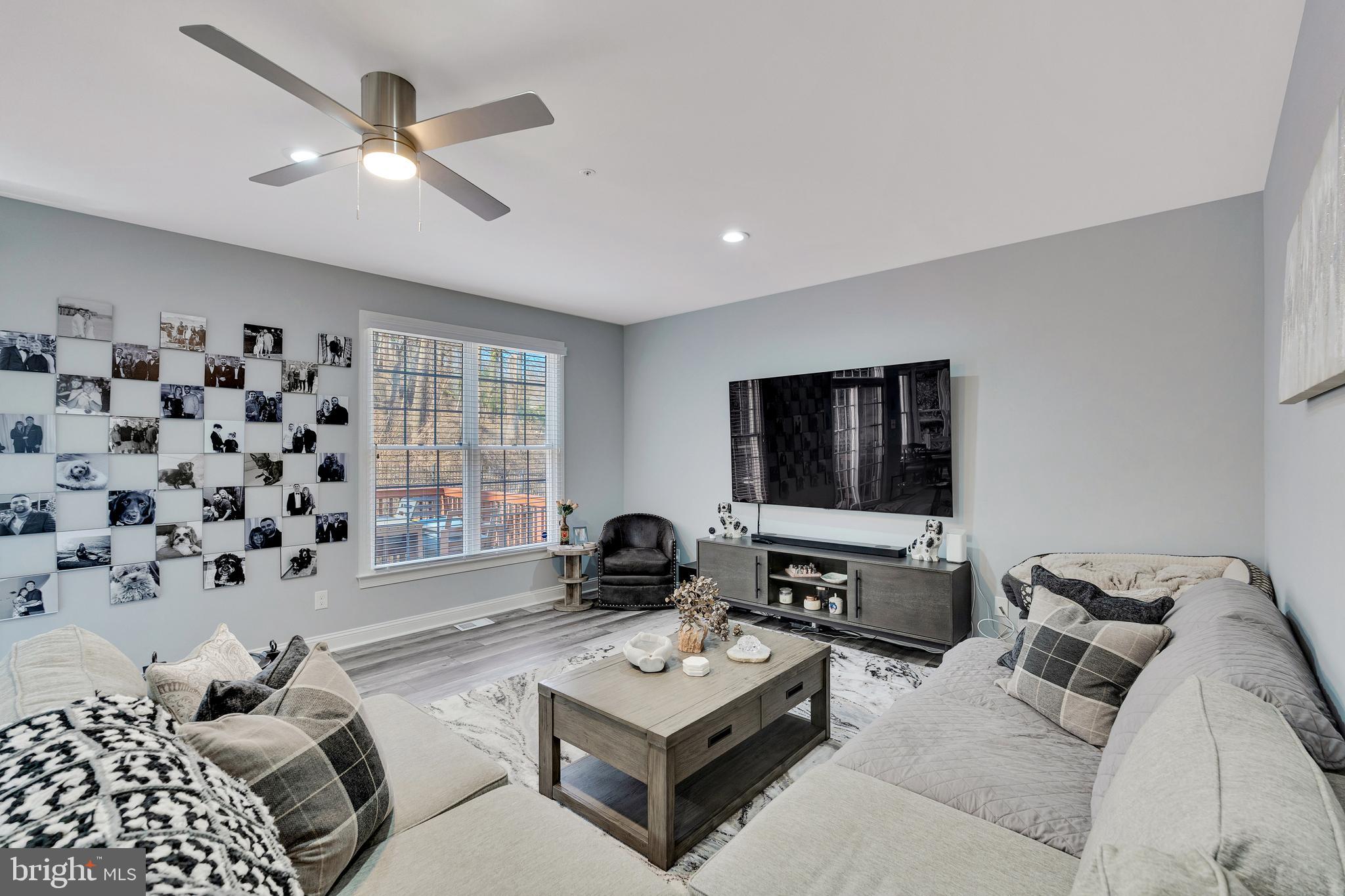 MERION HILL - Residential