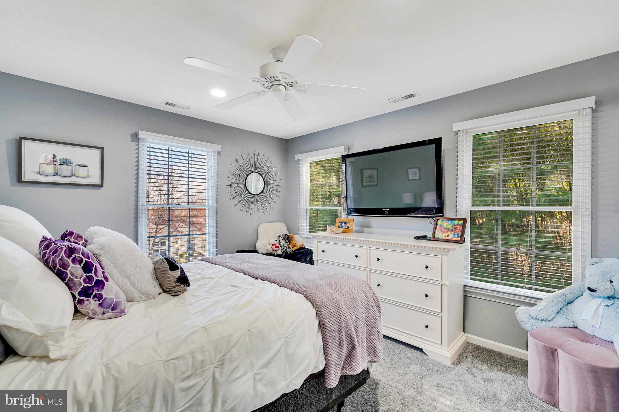 MERION HILL - Residential