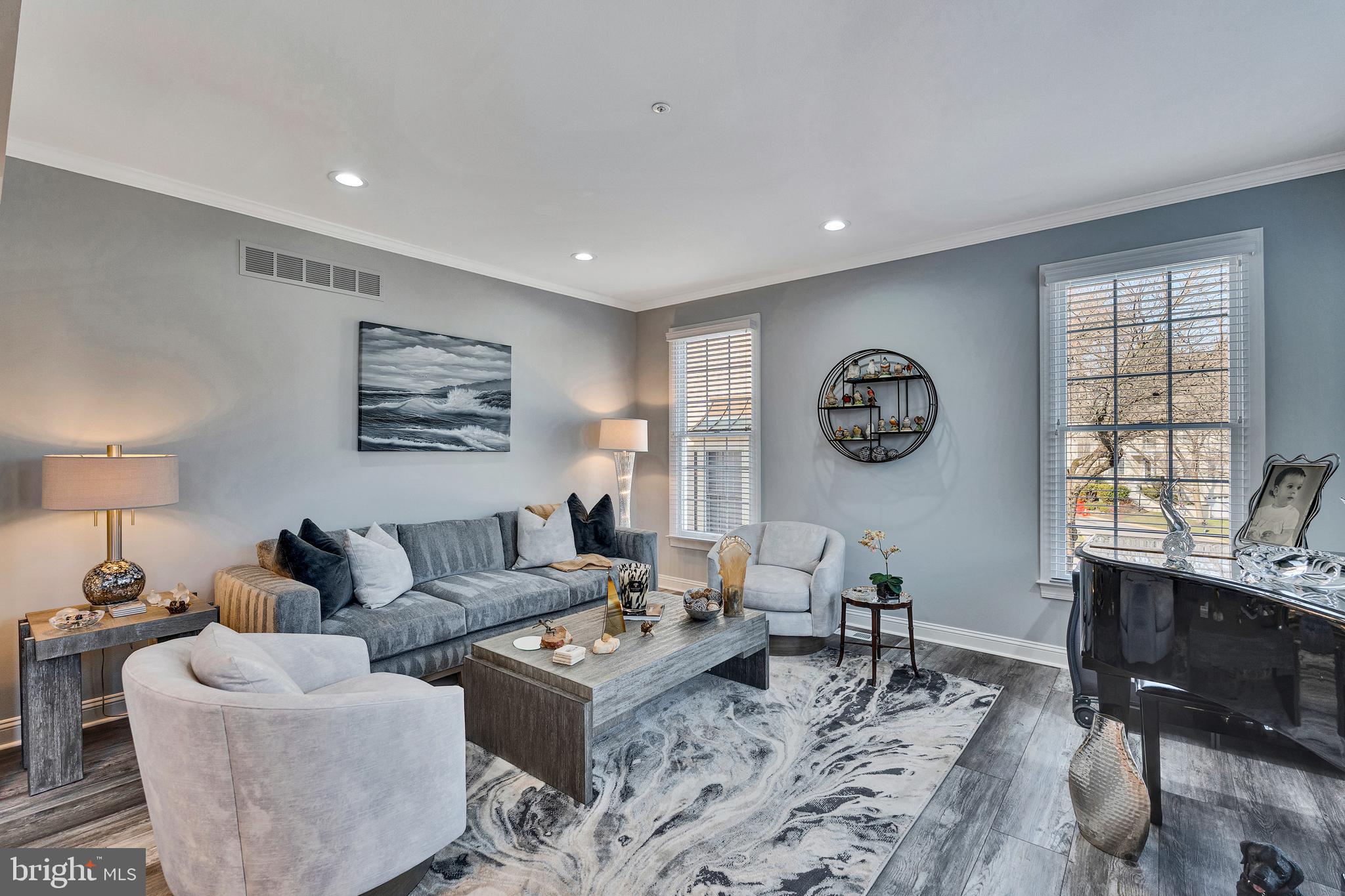 MERION HILL - Residential