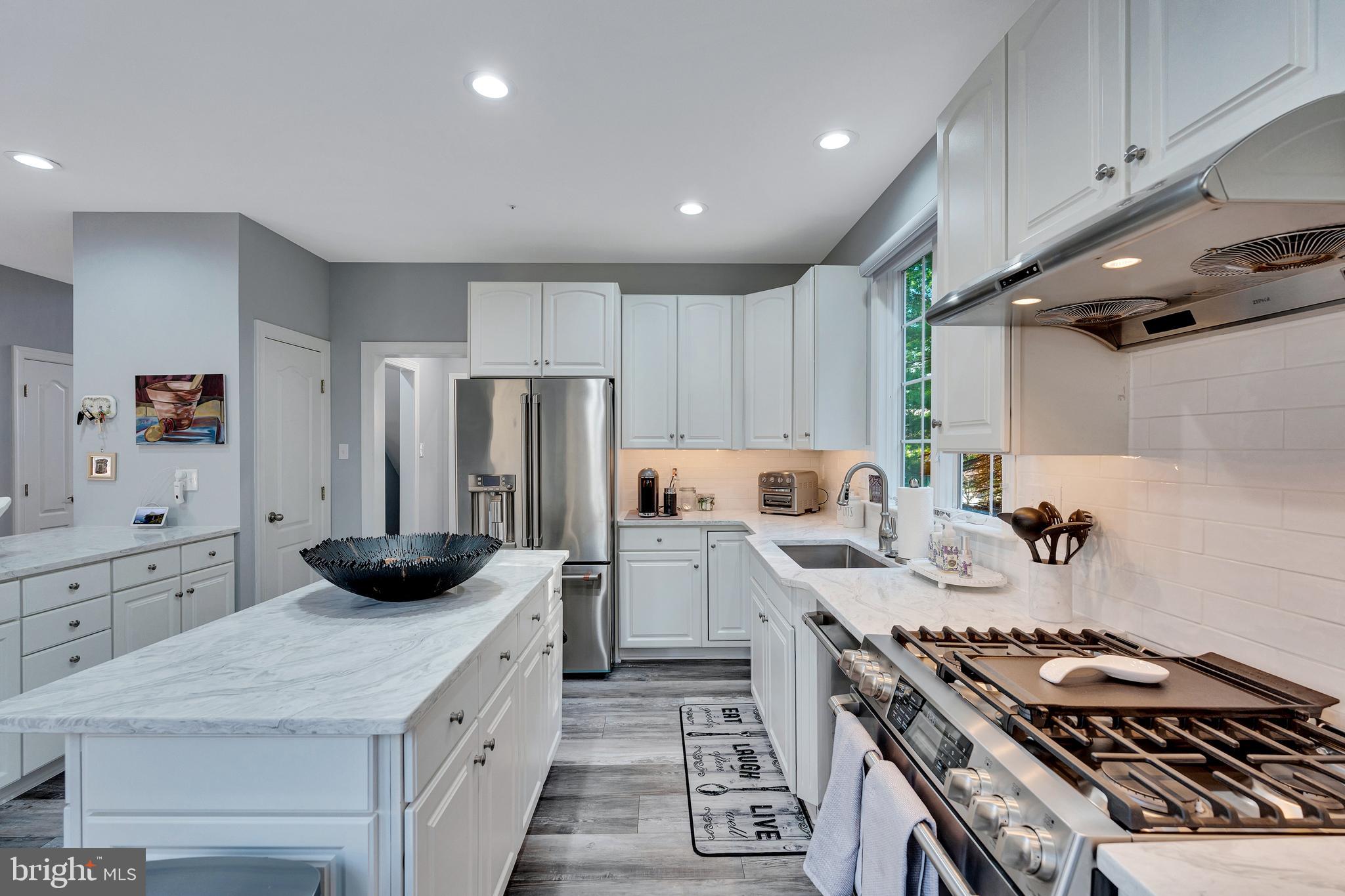 MERION HILL - Residential