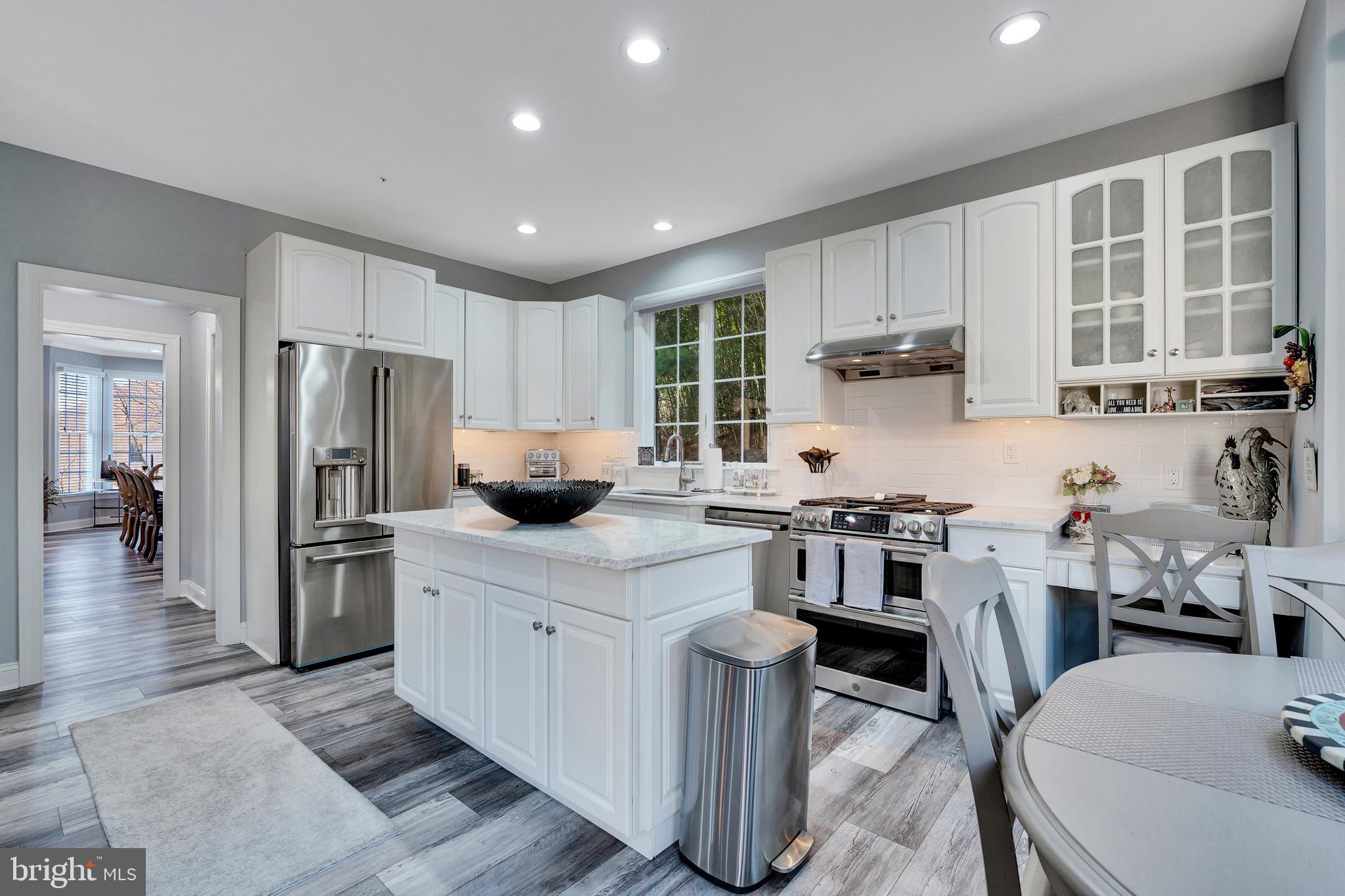 MERION HILL - Residential