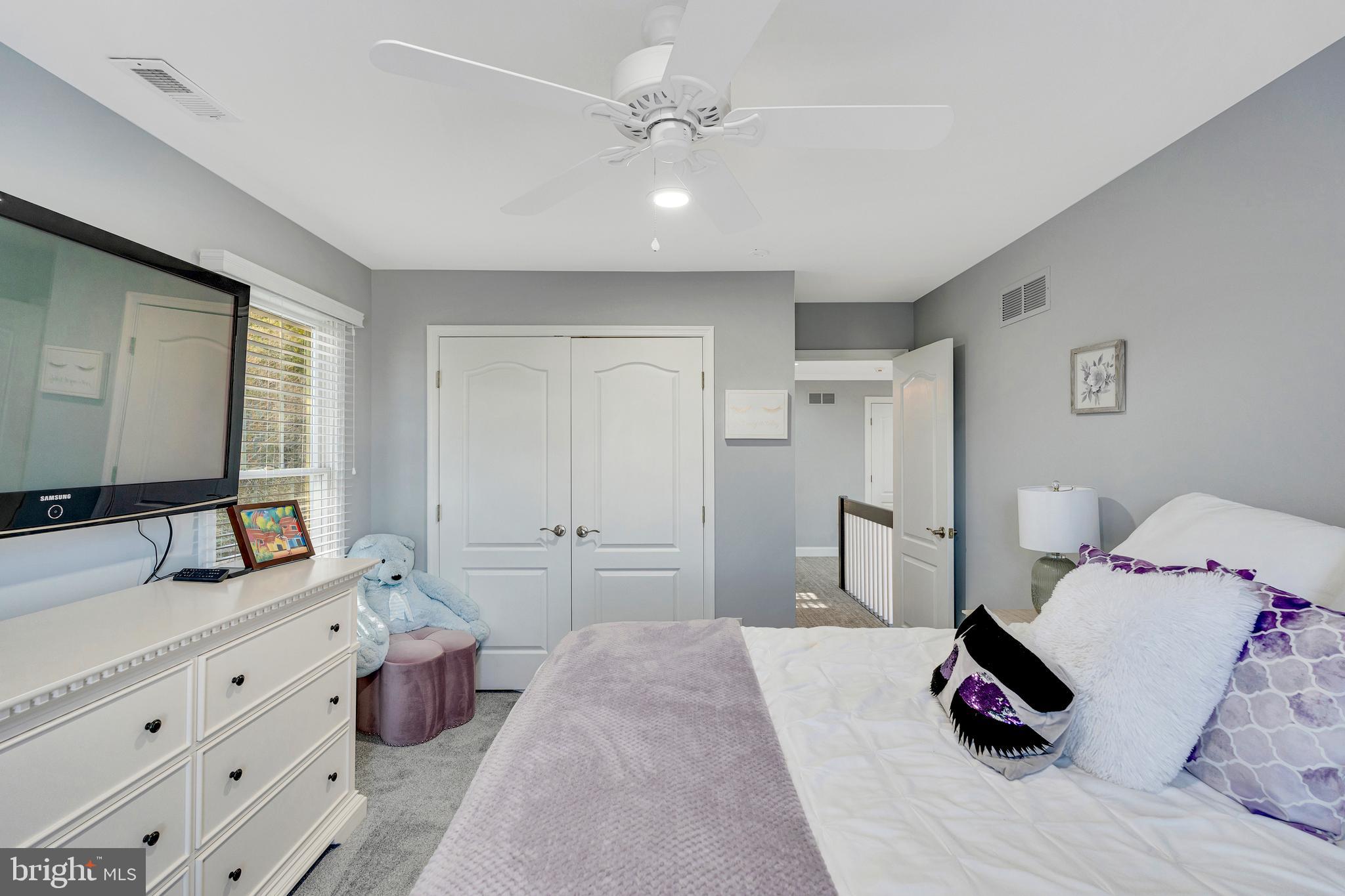 MERION HILL - Residential