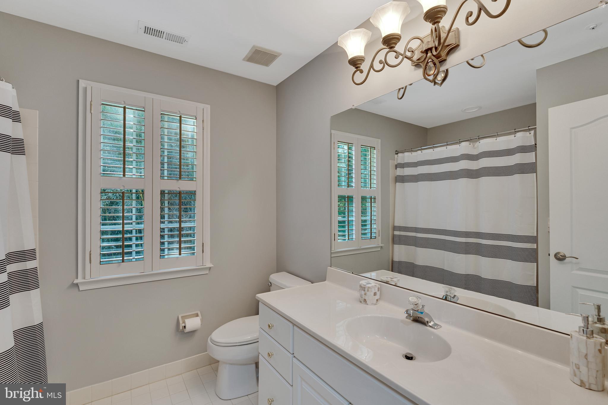 MERION HILL - Residential