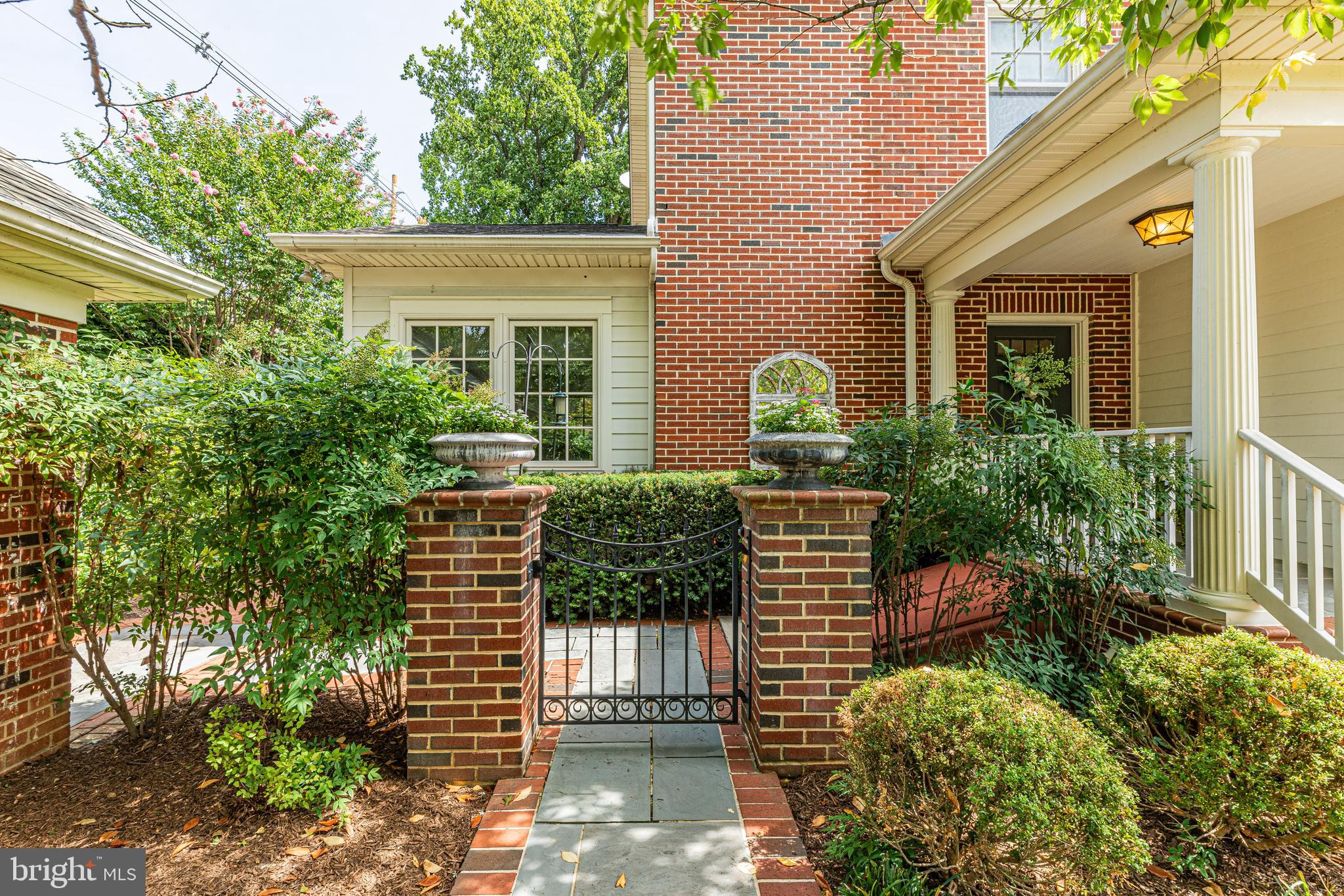 BAKER PARK - Residential