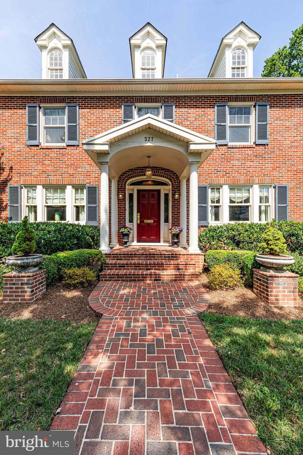 BAKER PARK - Residential