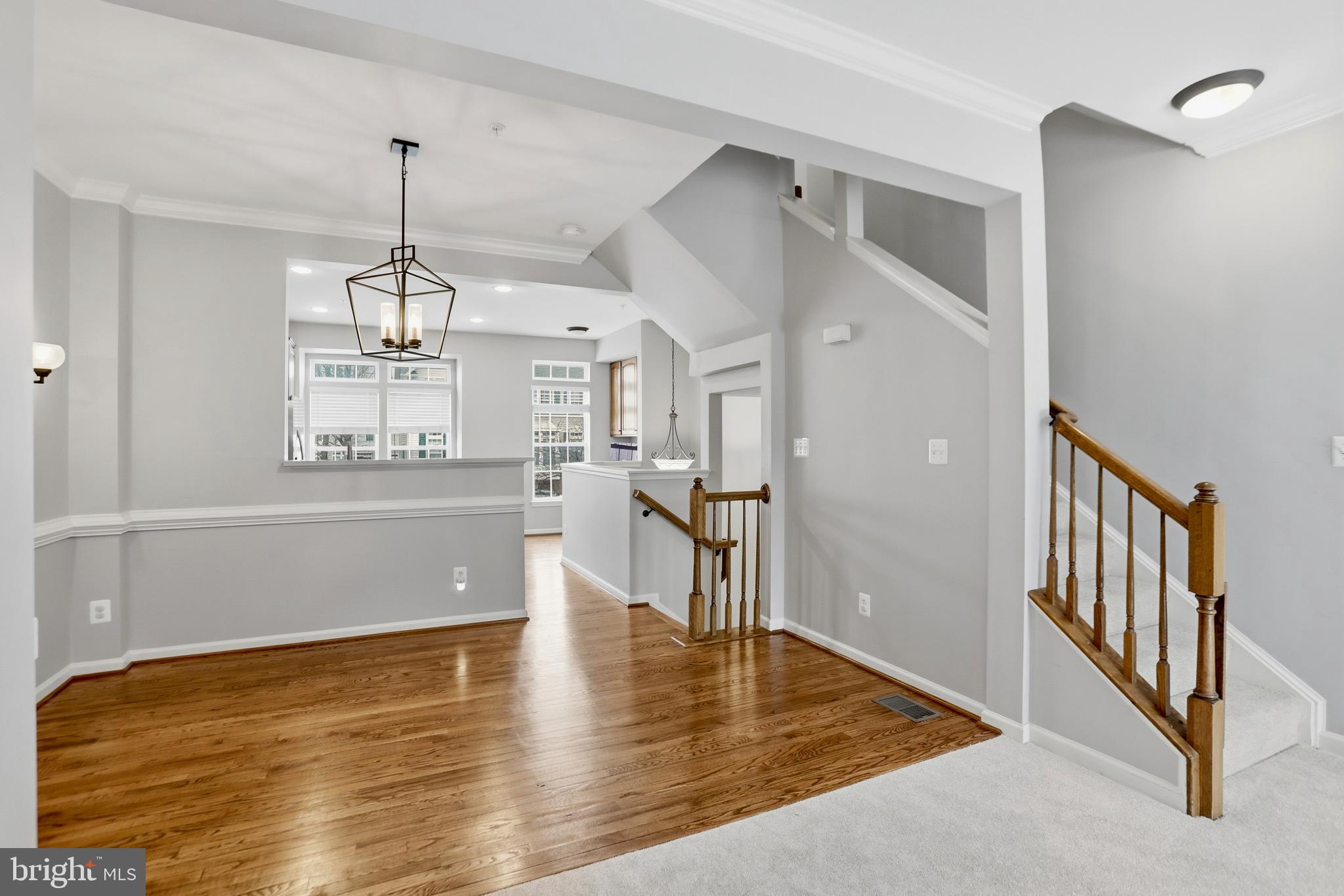 GLEN OAKS CONDOMINIUM - Residential