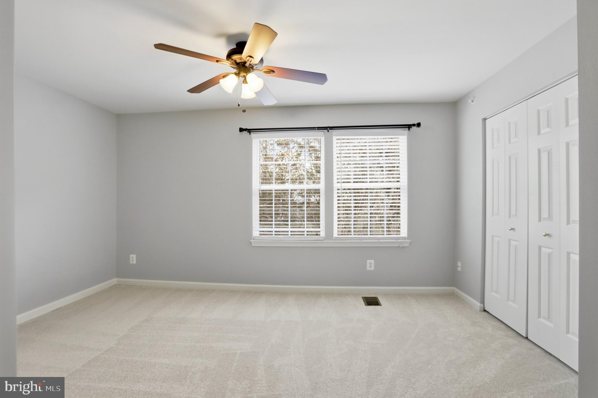 GLEN OAKS CONDOMINIUM - Residential