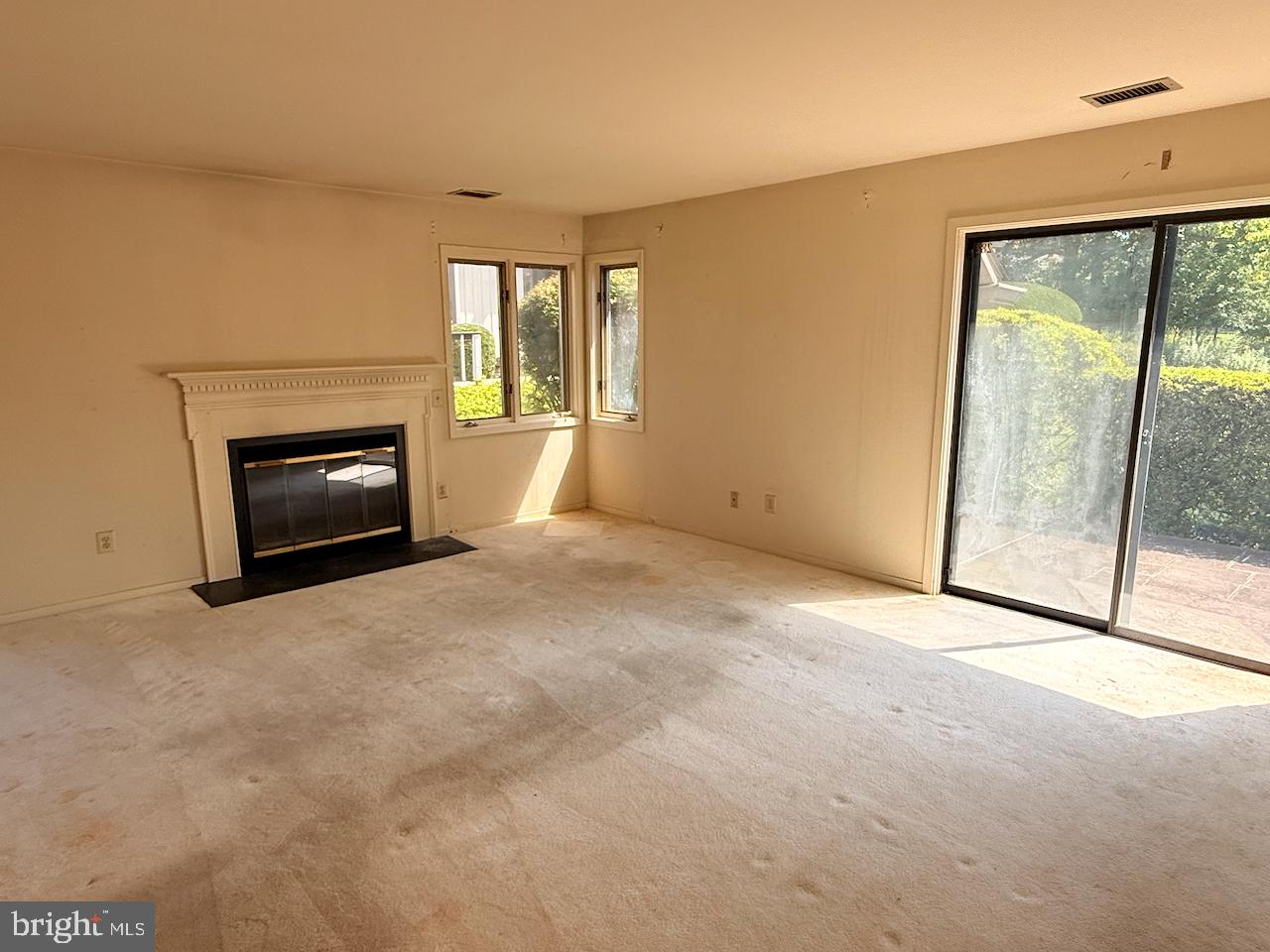 282 DEVON WAY 282