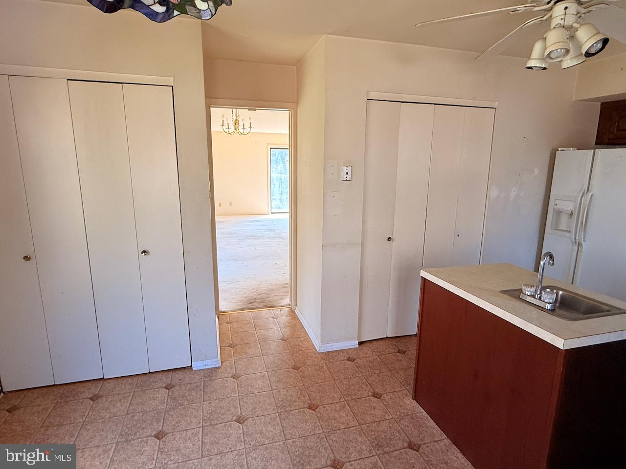 HERSHEYS MILL ESTS - Residential