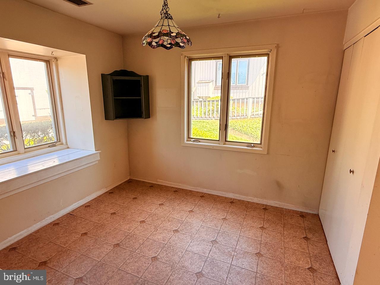 HERSHEYS MILL ESTS - Residential