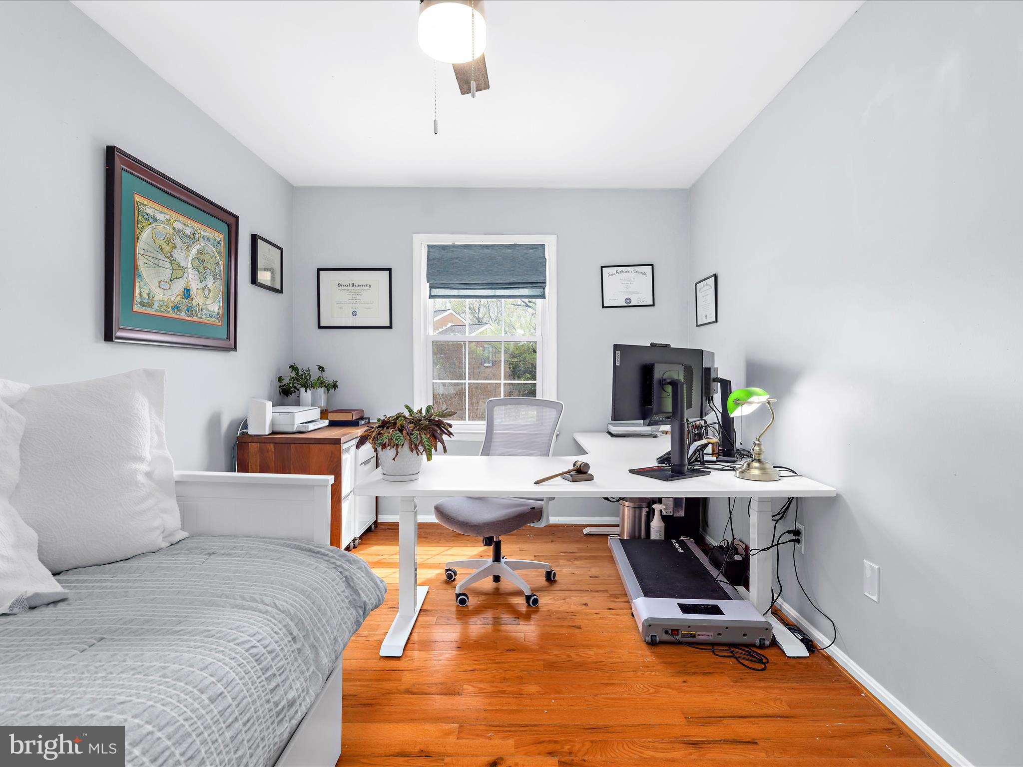 BAY HILLS TANGLEWOOD - Residential