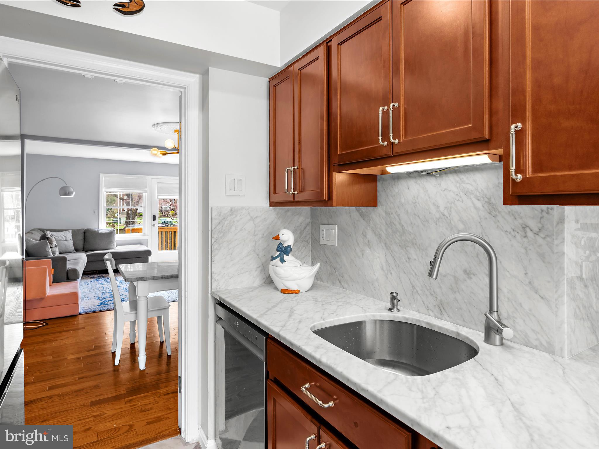 BAY HILLS TANGLEWOOD - Residential