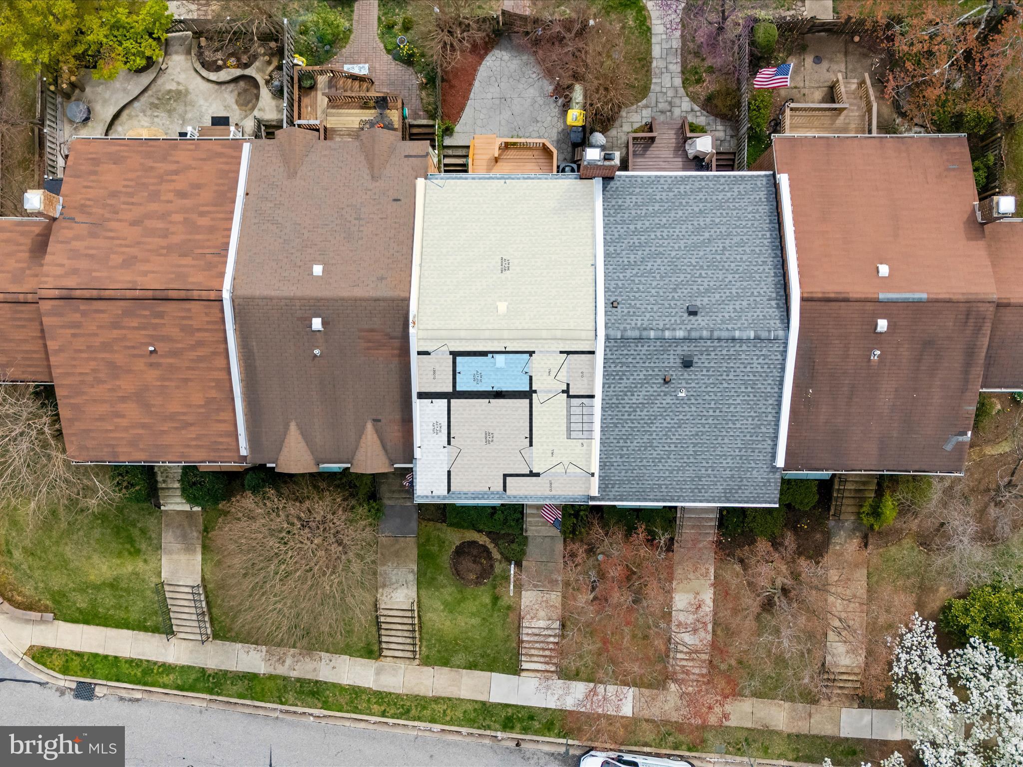 BAY HILLS TANGLEWOOD - Residential