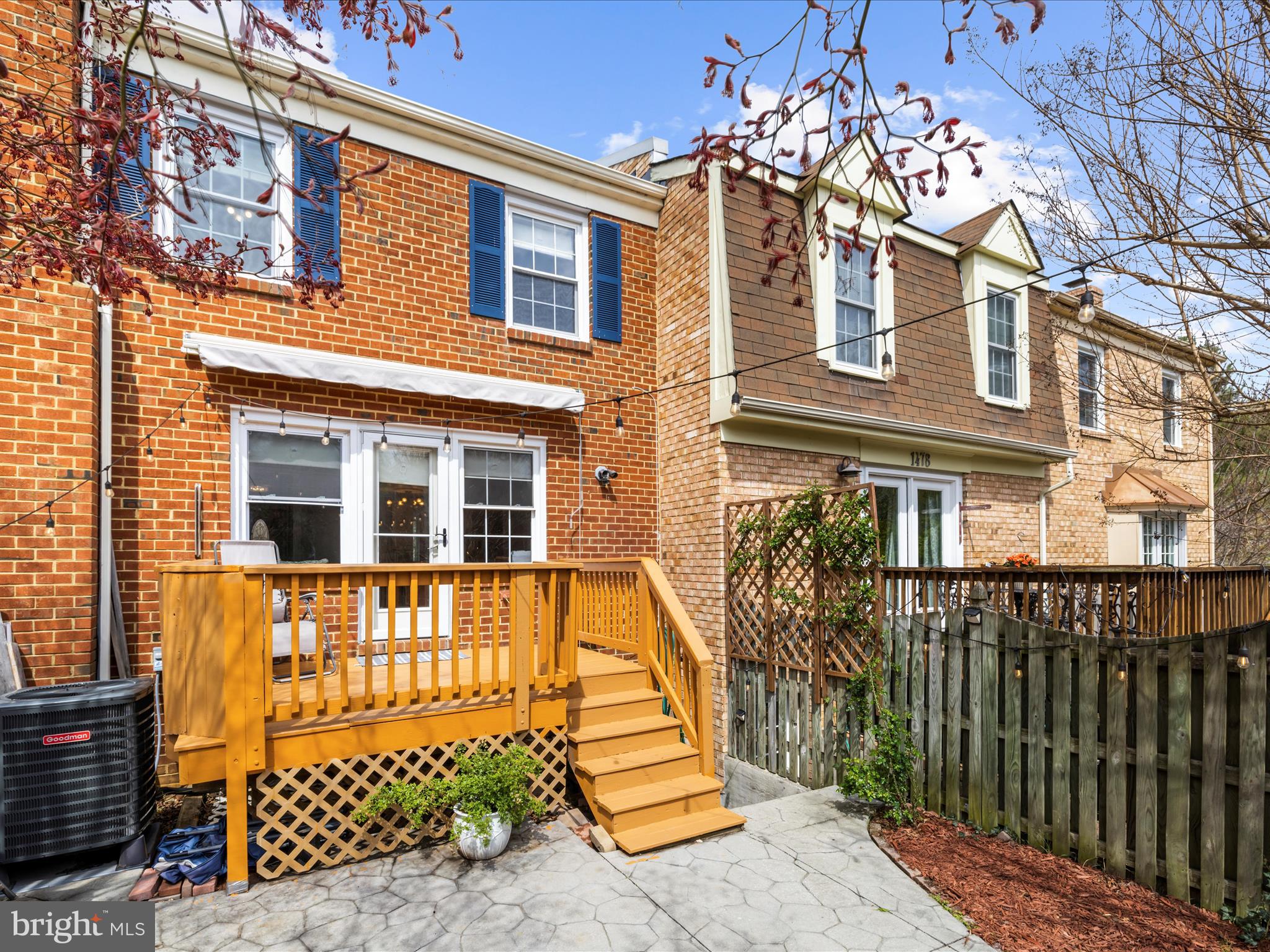 BAY HILLS TANGLEWOOD - Residential