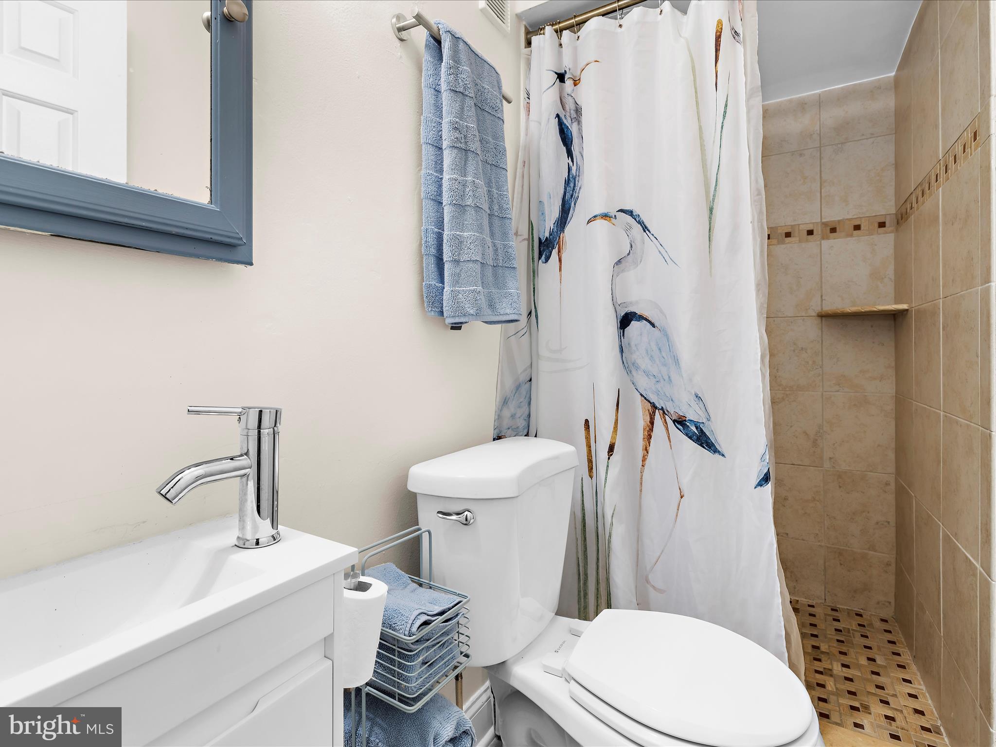 BAY HILLS TANGLEWOOD - Residential