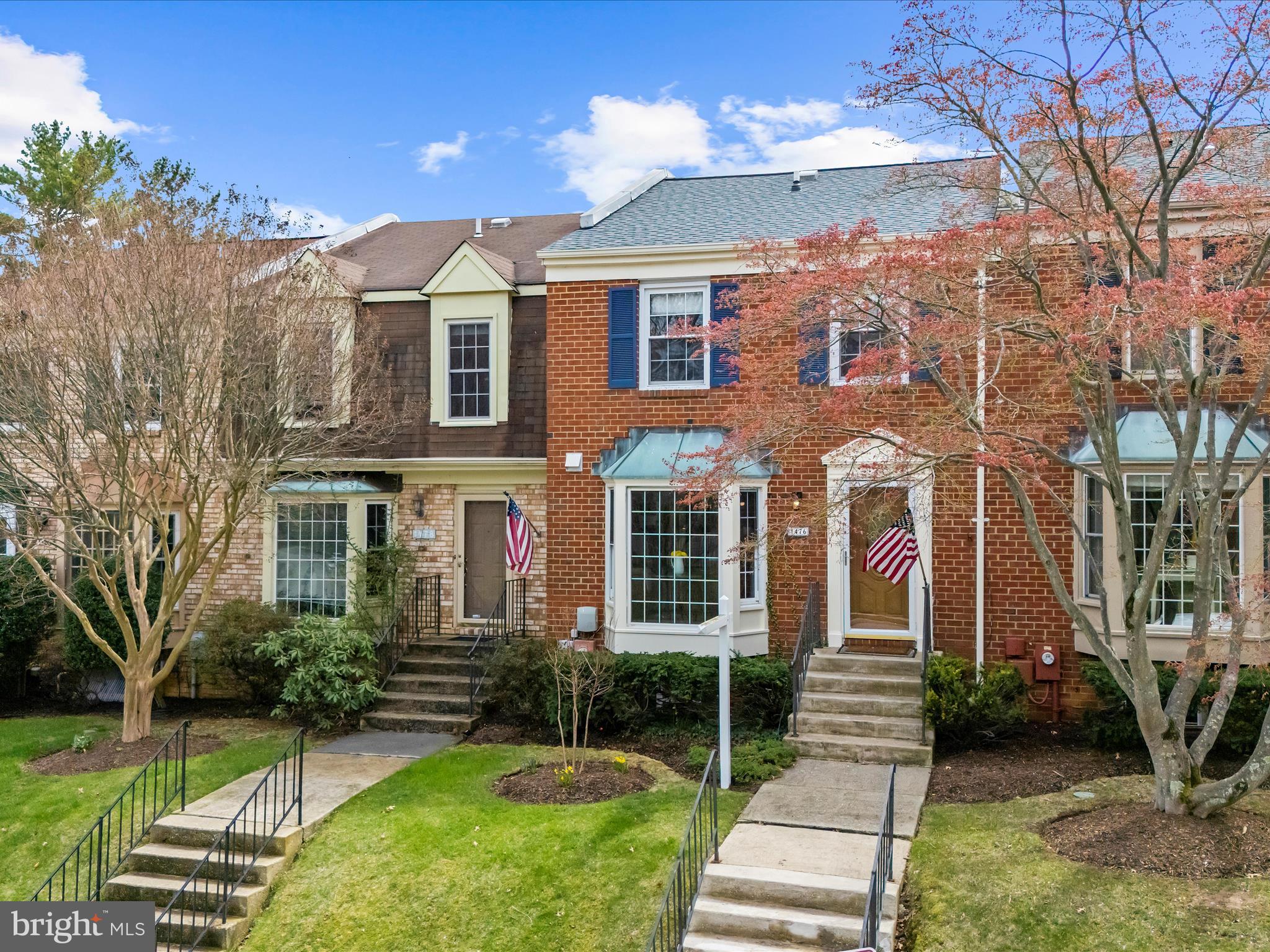 BAY HILLS TANGLEWOOD - Residential