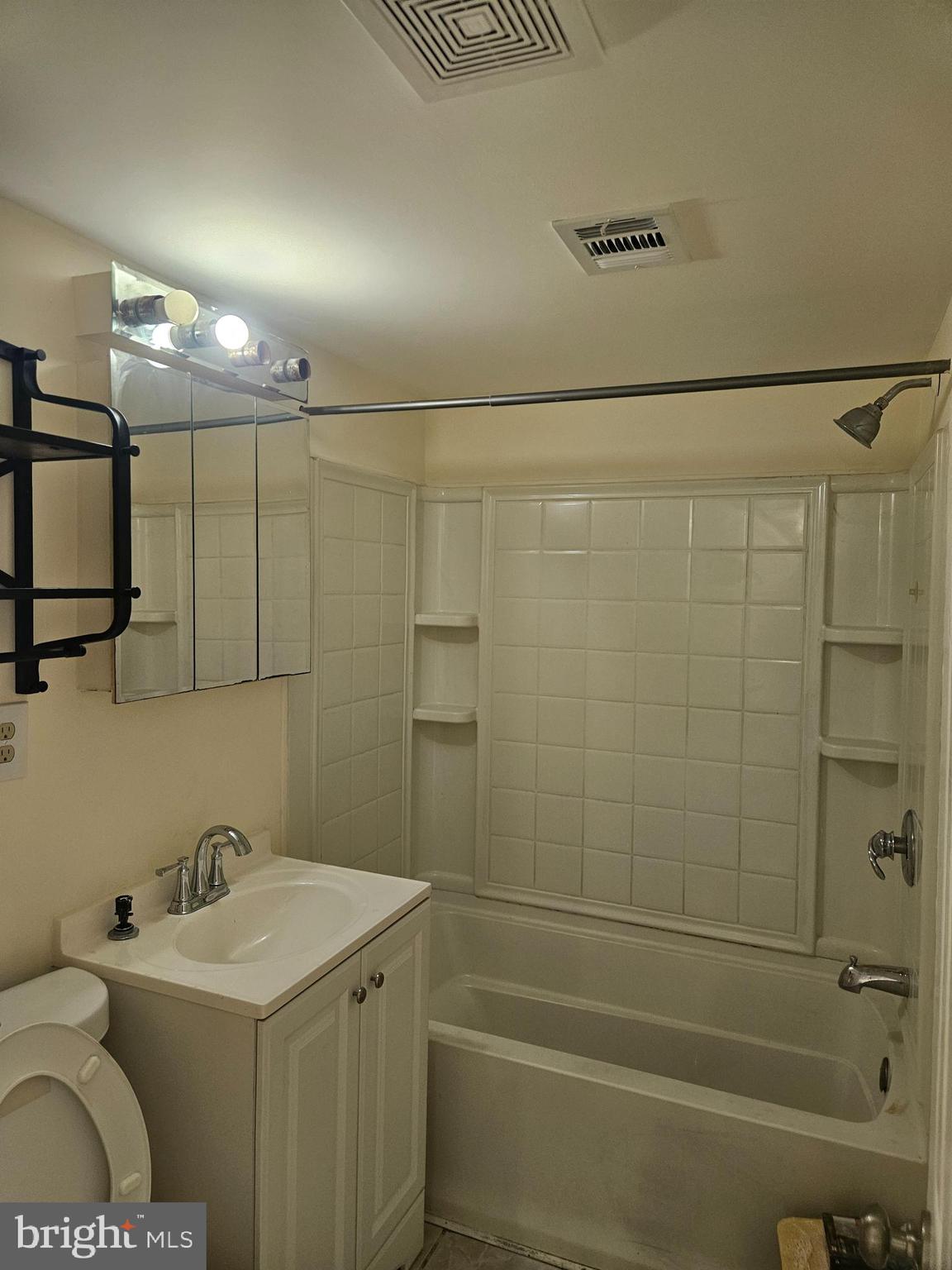 BELLS CORNER - Residential