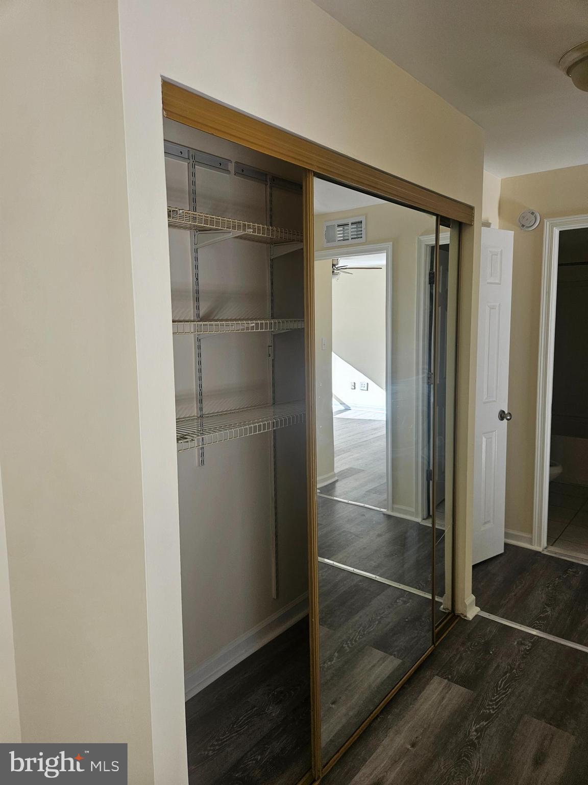 BELLS CORNER - Residential