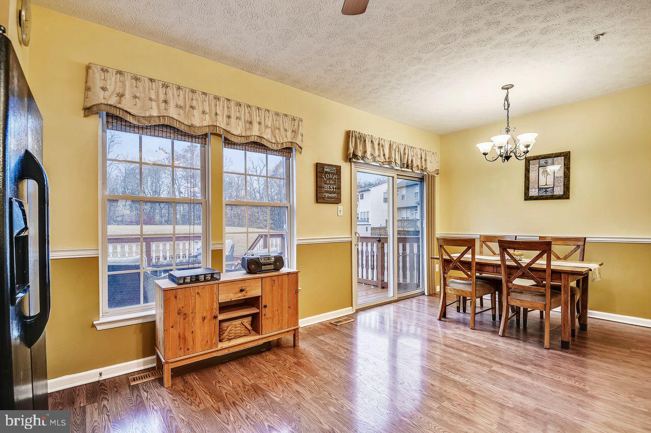 HOLLY WOODS - Residential