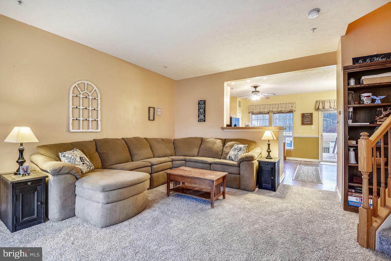 HOLLY WOODS - Residential