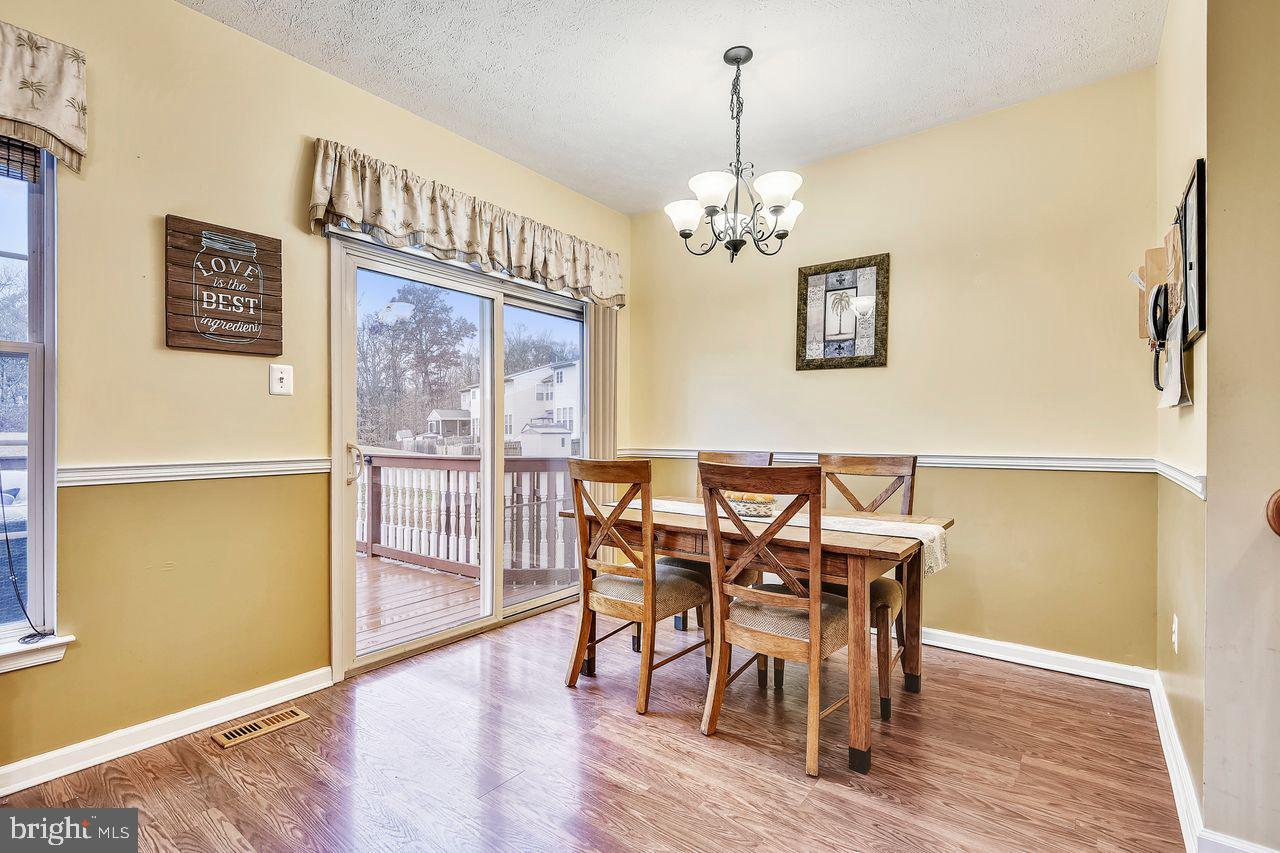 HOLLY WOODS - Residential