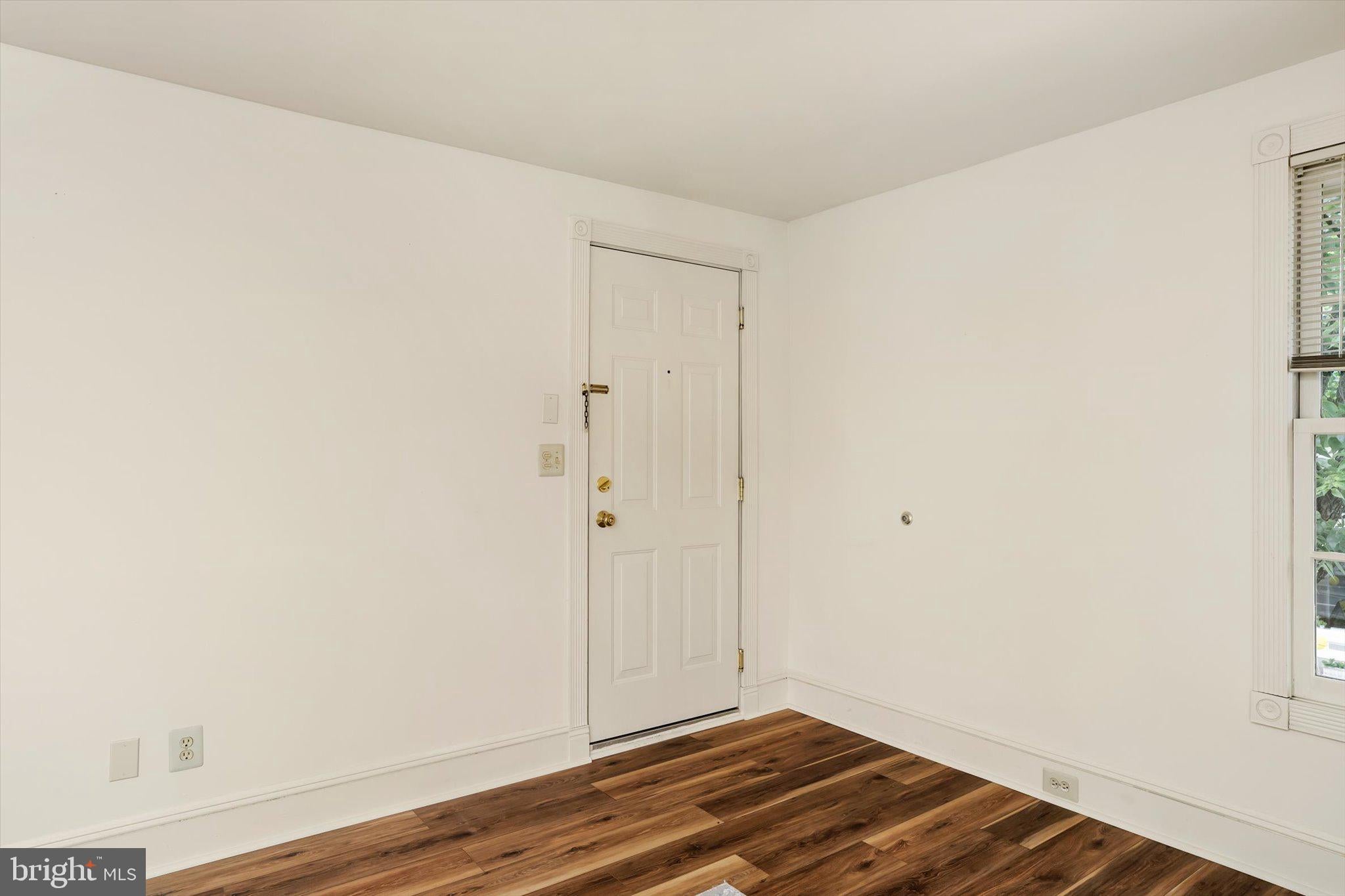 347 NASSAU STREET B