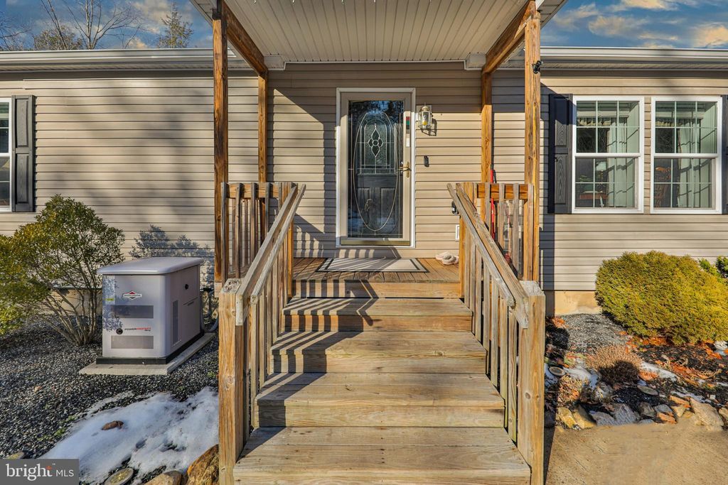 Photo of 1242 Blue Mountain Circle, SAYLORSBURG, PA 18353 (MLS # PAMR2005970)