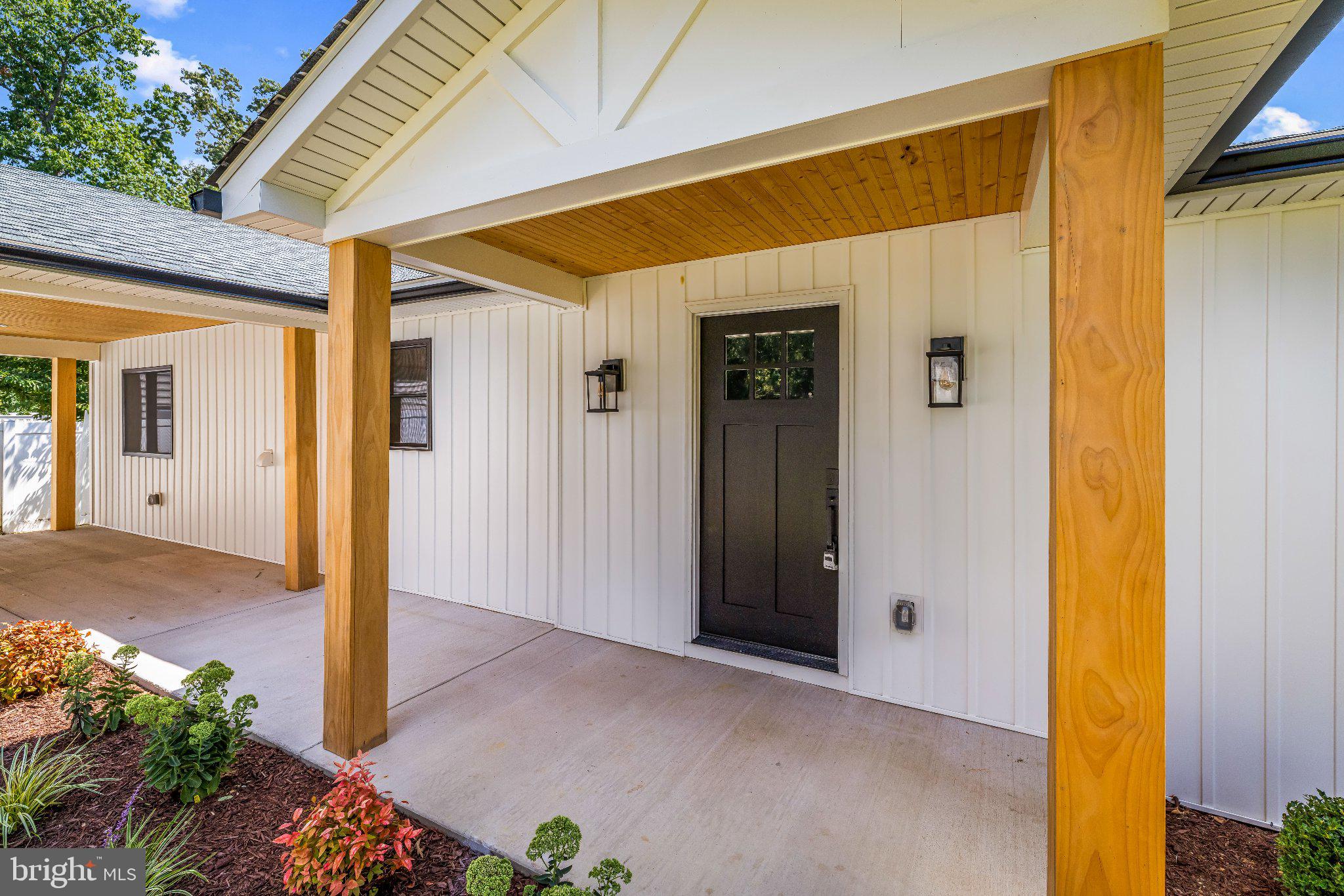 579 KNOLLWOOD ROAD