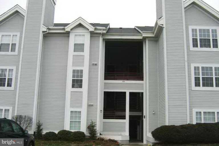 Totally updated 2 bedroom/1 bath w/ sunroom available immediately! NO steps! NEW granite counters! NEW Stainless steel kitchen appliances! NEW kitchen cabinets! NEW bathroom vanity! NEW tile flooring! No carpets. Wood burning fireplace! Beautiful patio! washer/dryer stackable in unit; Near major routes & near MARC train! Across street from park/picnic areas. Close to shopping. Perfect 10!