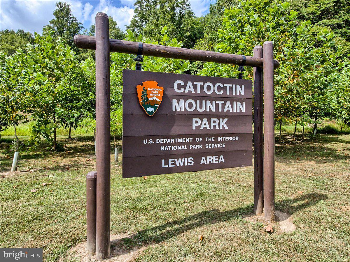 THURMONT WEST - Residential