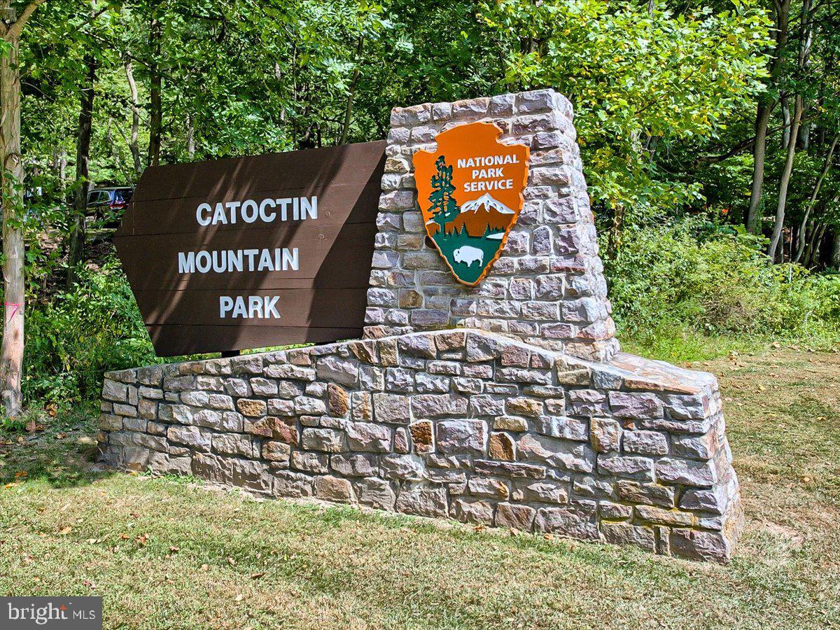 THURMONT WEST - Residential