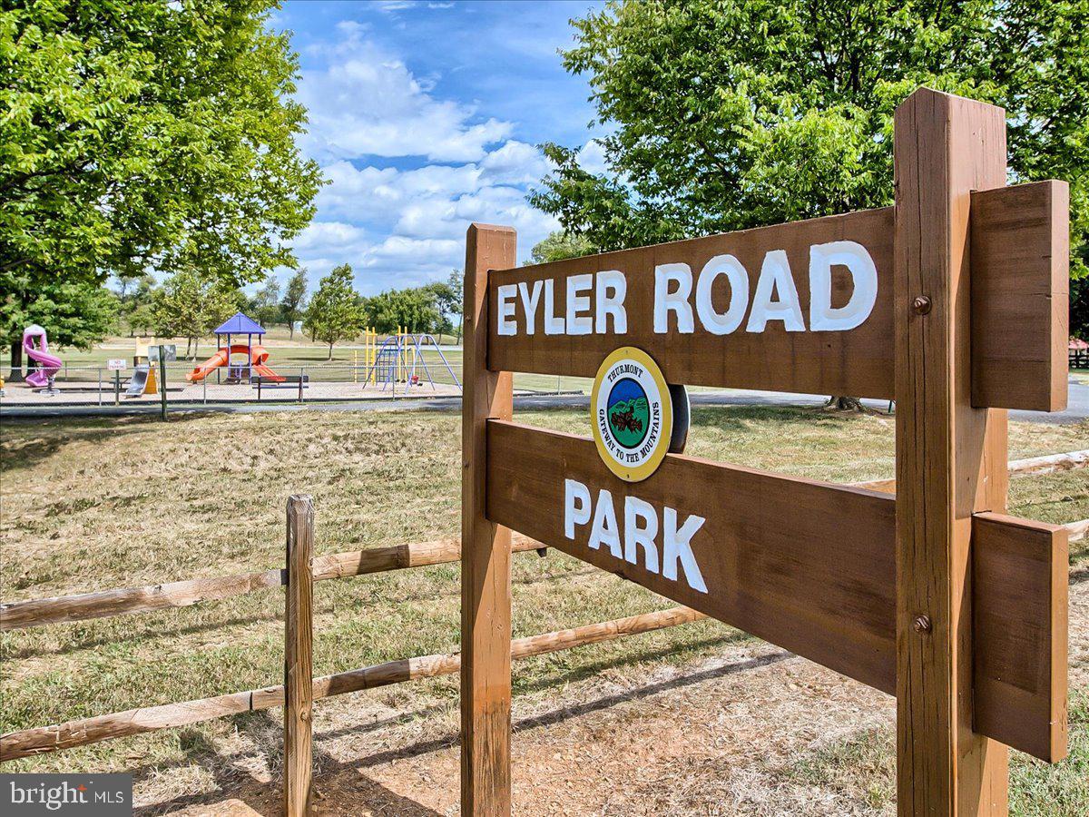 THURMONT WEST - Residential