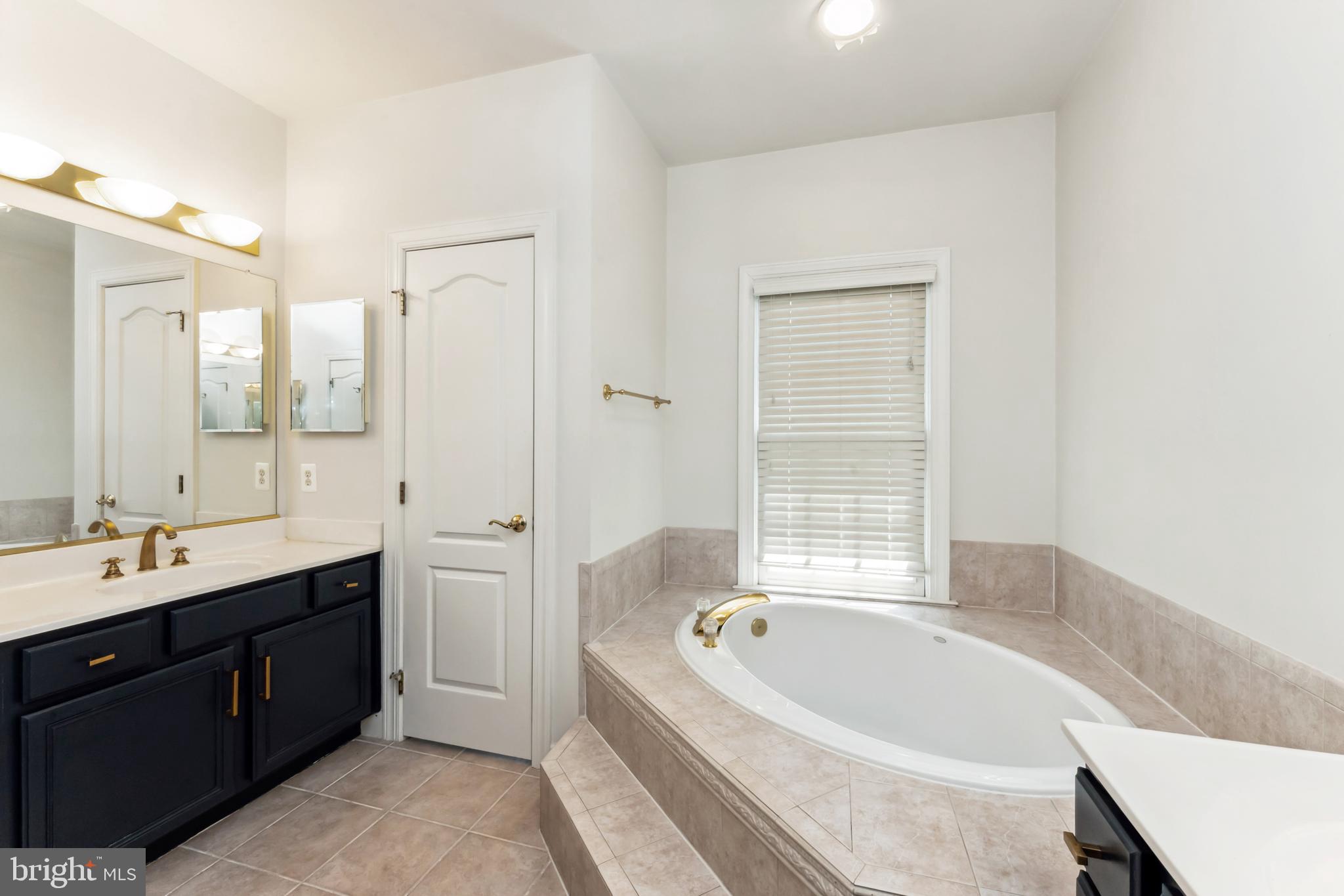 HUNTING RIDGE - Residential Lease