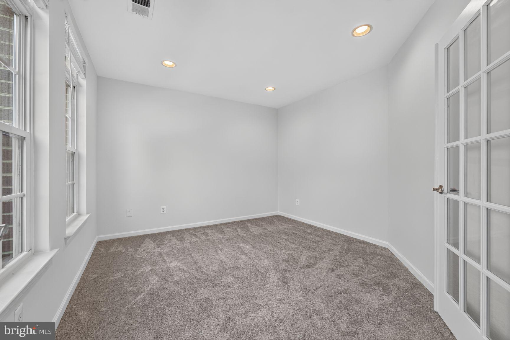 2293 MERSEYSIDE DRIVE