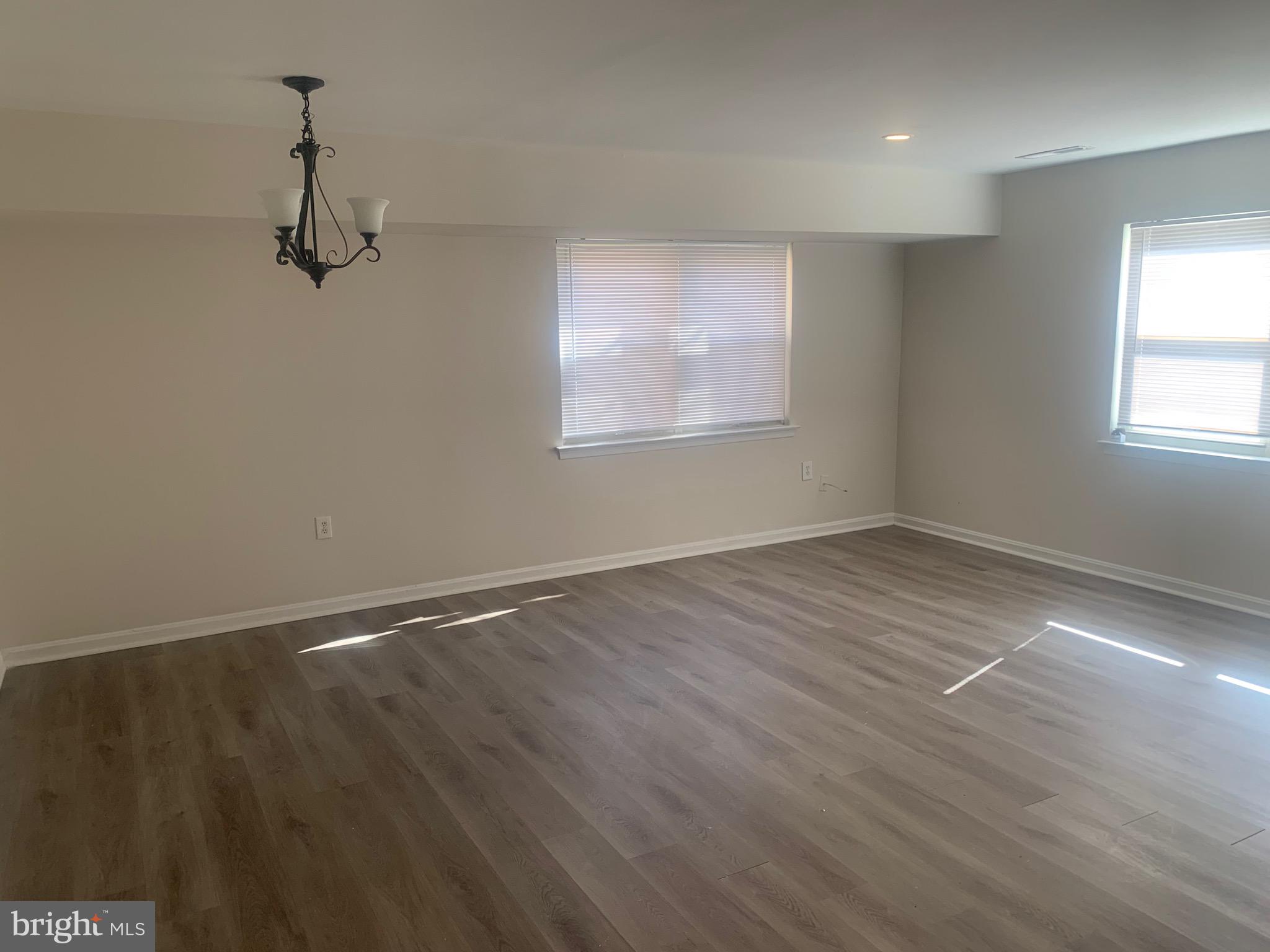 MAYFLOWER SQUARE - Residential Lease