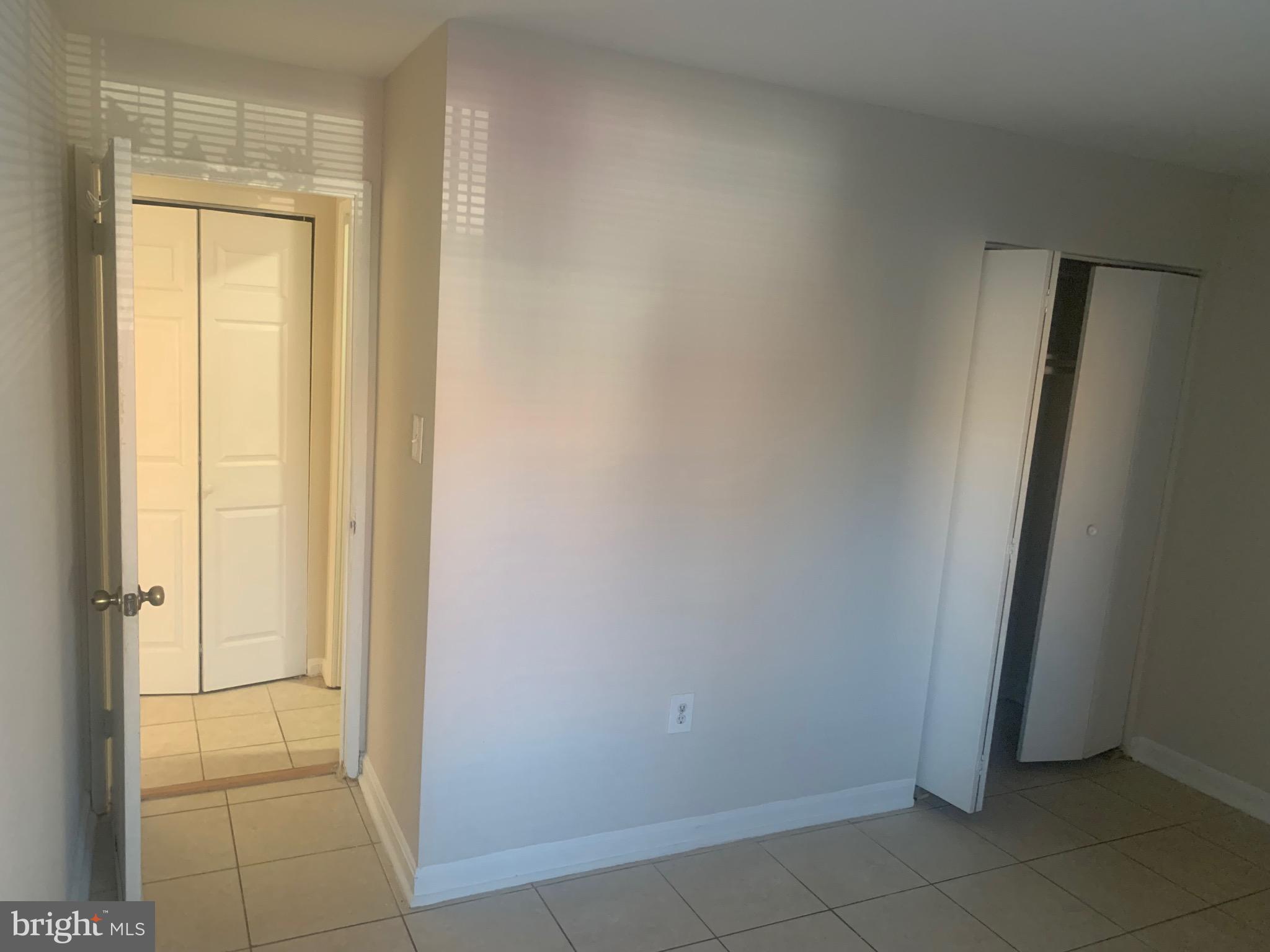 MAYFLOWER SQUARE - Residential Lease